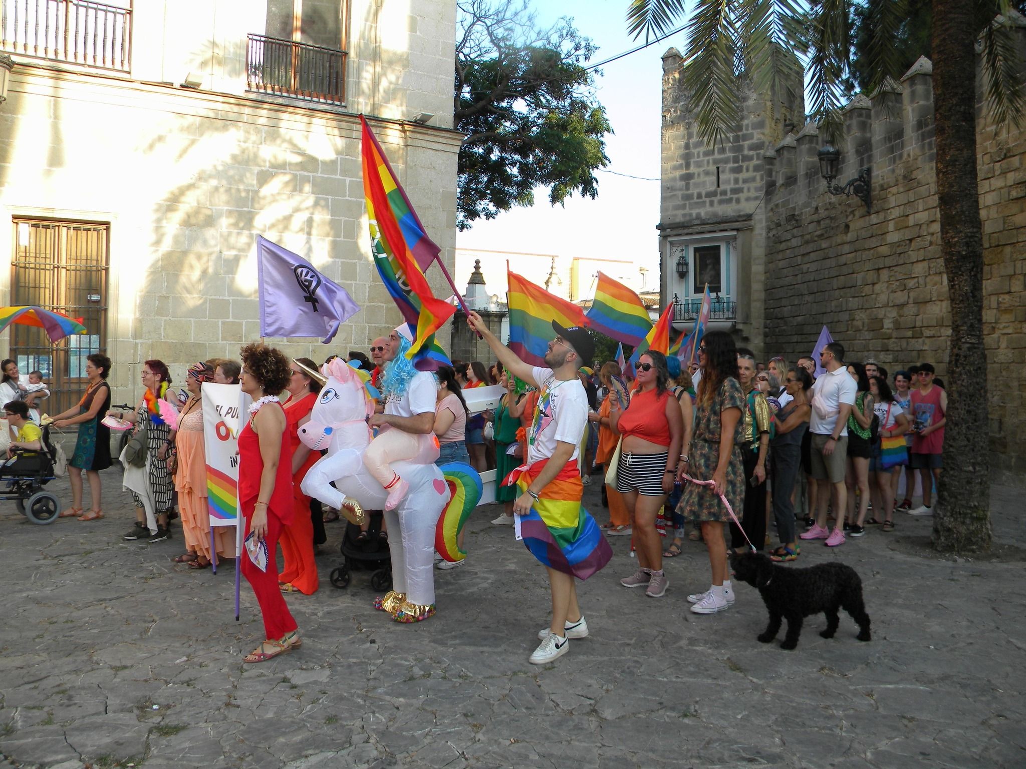 Marcha reivindicativa del colectivo LGTBIQ+ en El Puerto. ANTON CORDERO