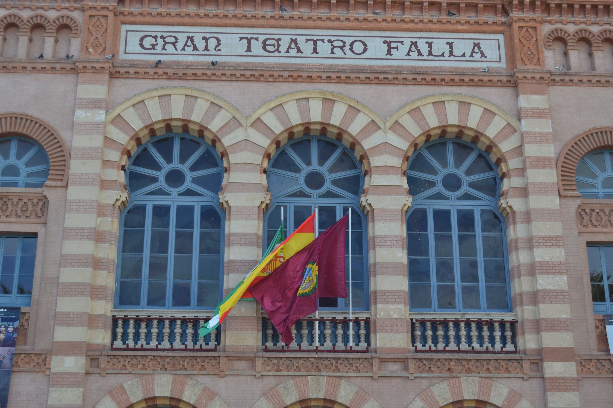 Fachada principal del Gran Teatro Falla en una imagen de Archivo.
