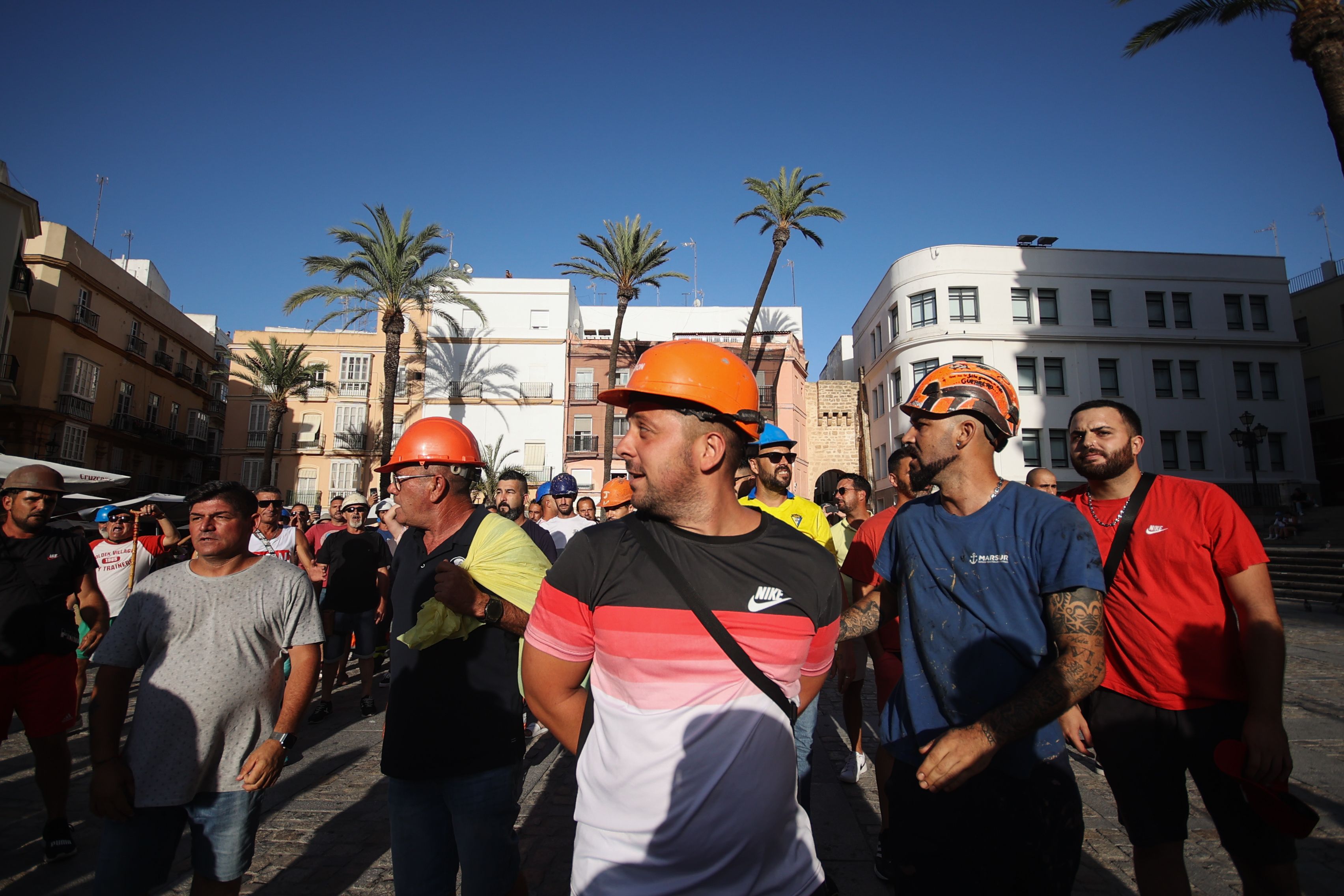 Trabajadores del sector naval, en un mitin de Sumar celebrado en Cádiz.