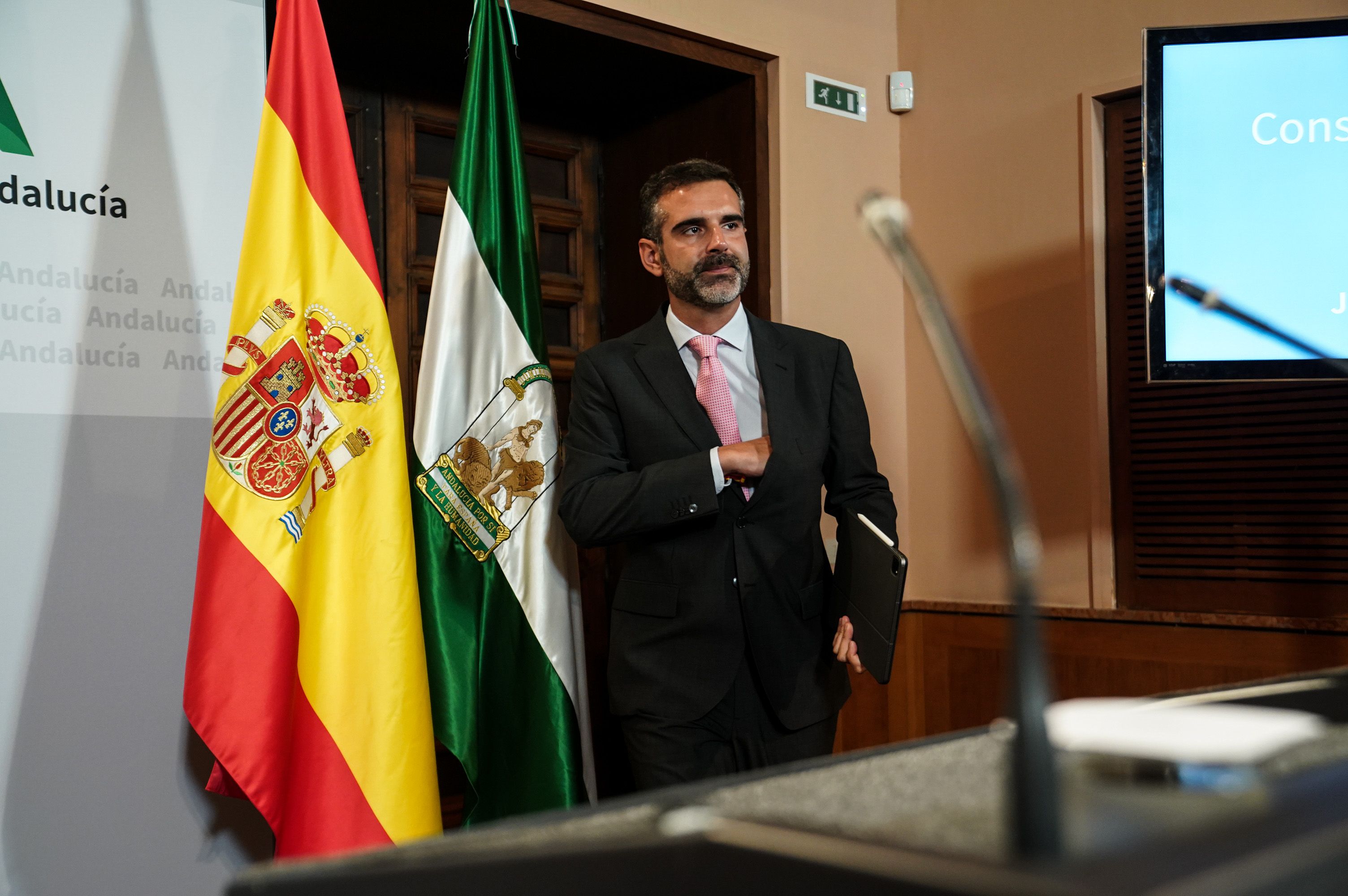 El portavoz de la Junta ha anunciado esta subida salarial.