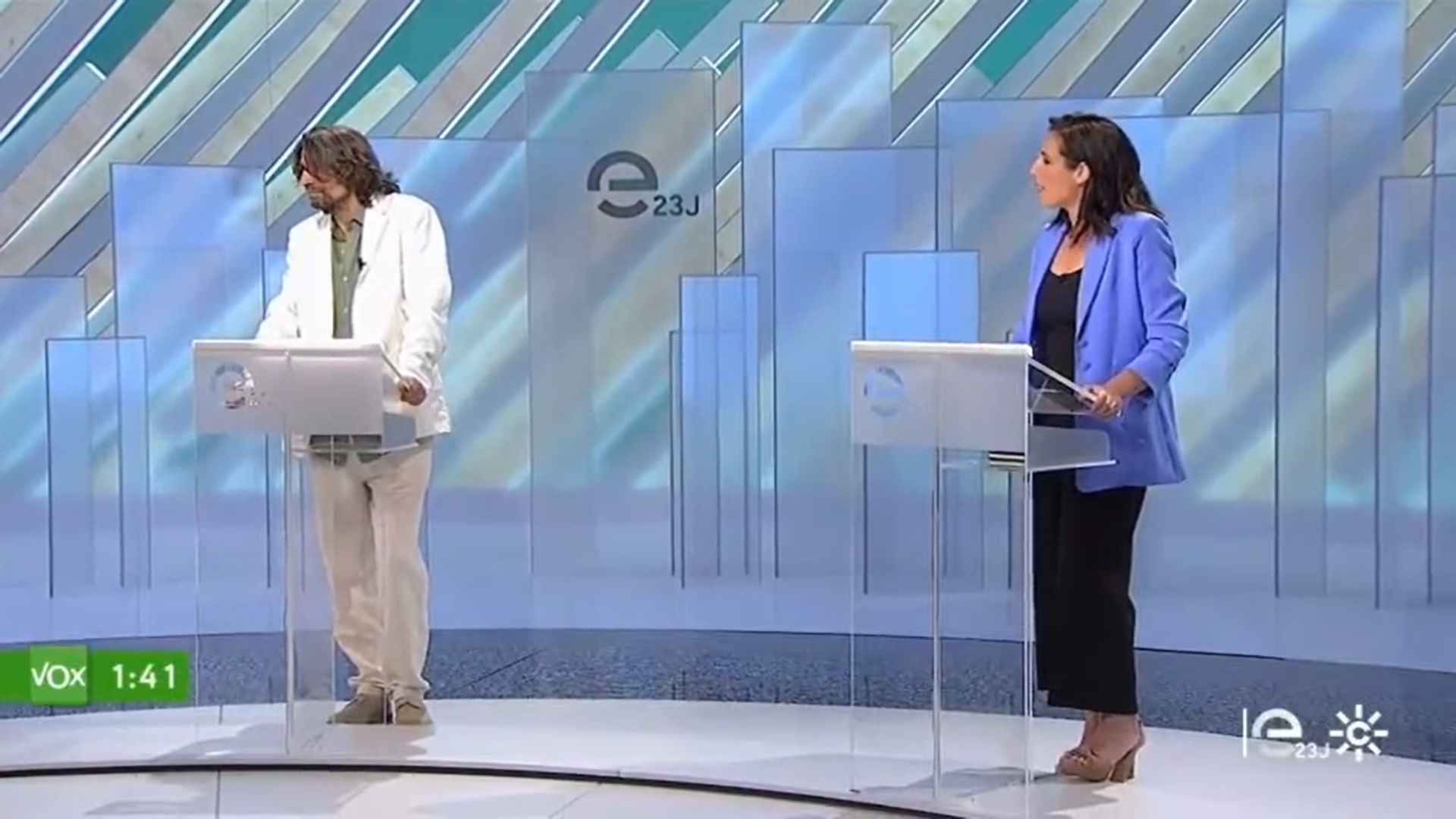 Momento del debate en el que Francisco Sierra gira la cara a Rocío de Meer.