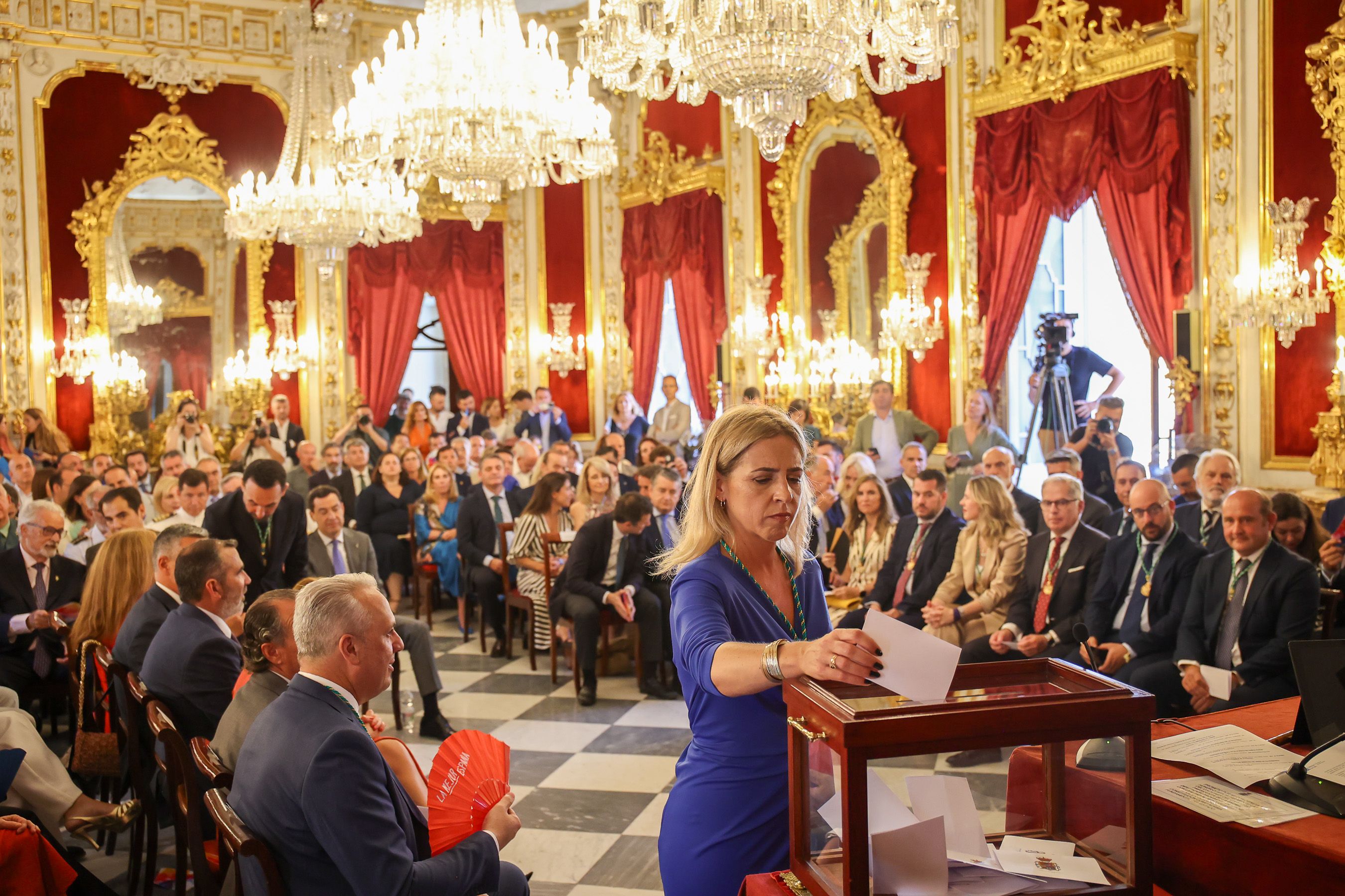 El pleno de investidura de Almudena Martínez