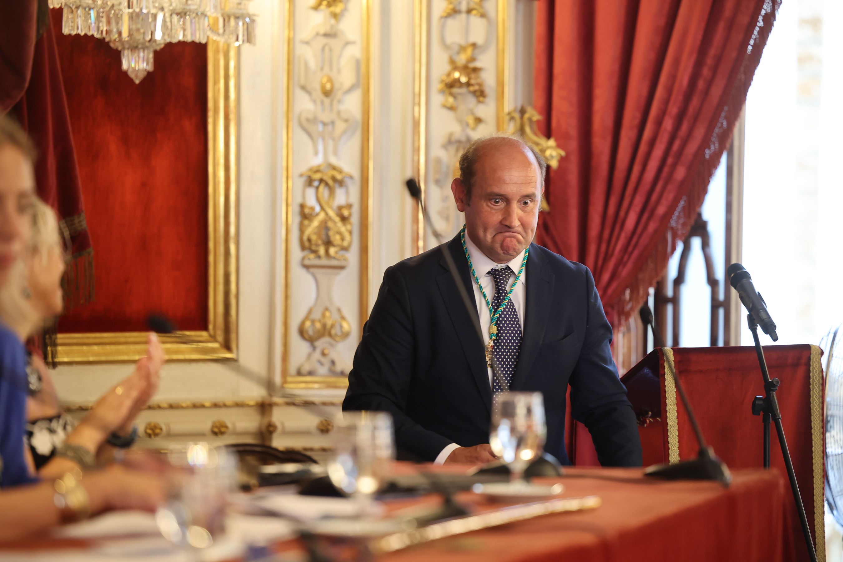 El pleno de investidura de Almudena Martínez