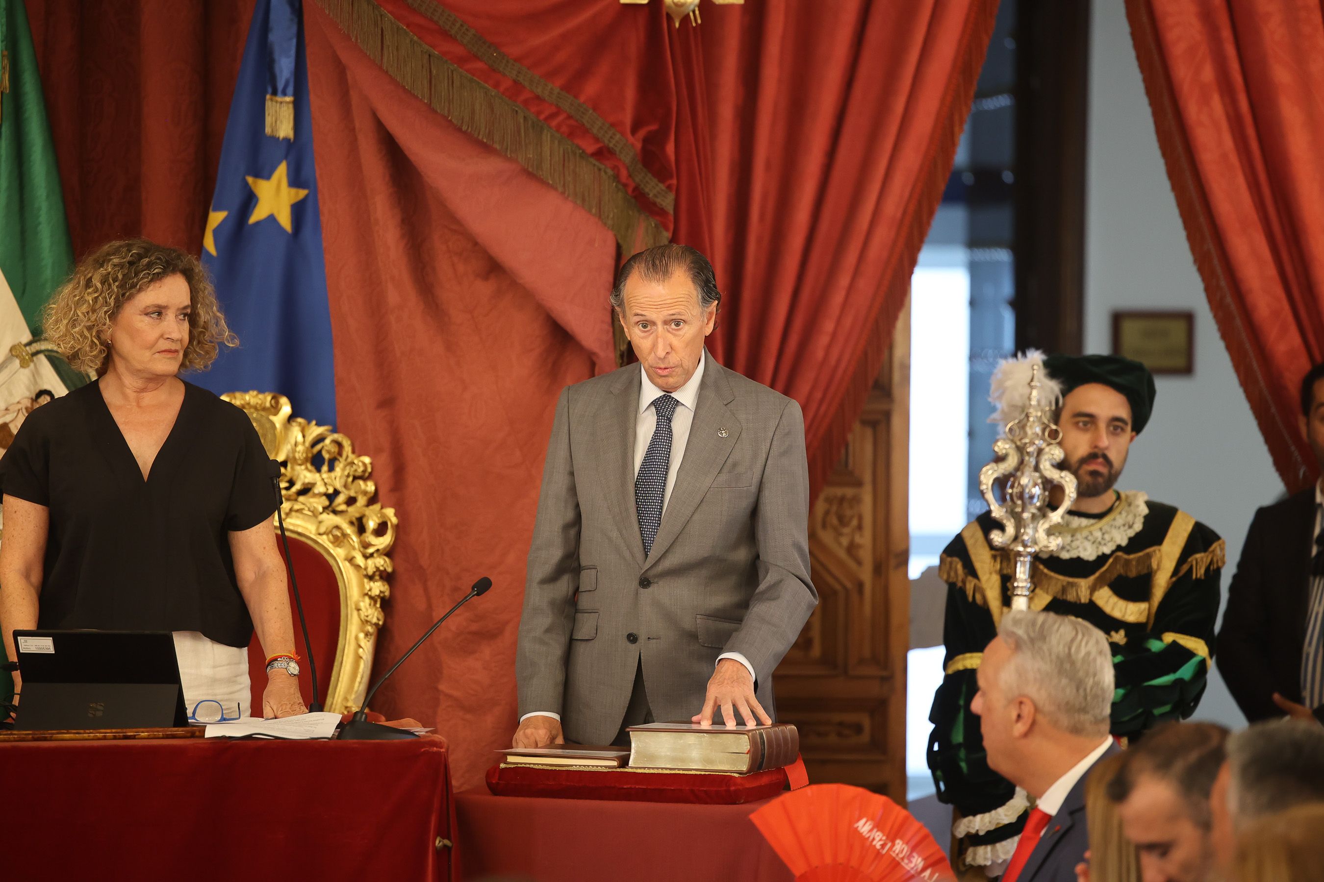 El pleno de investidura de Almudena Martínez