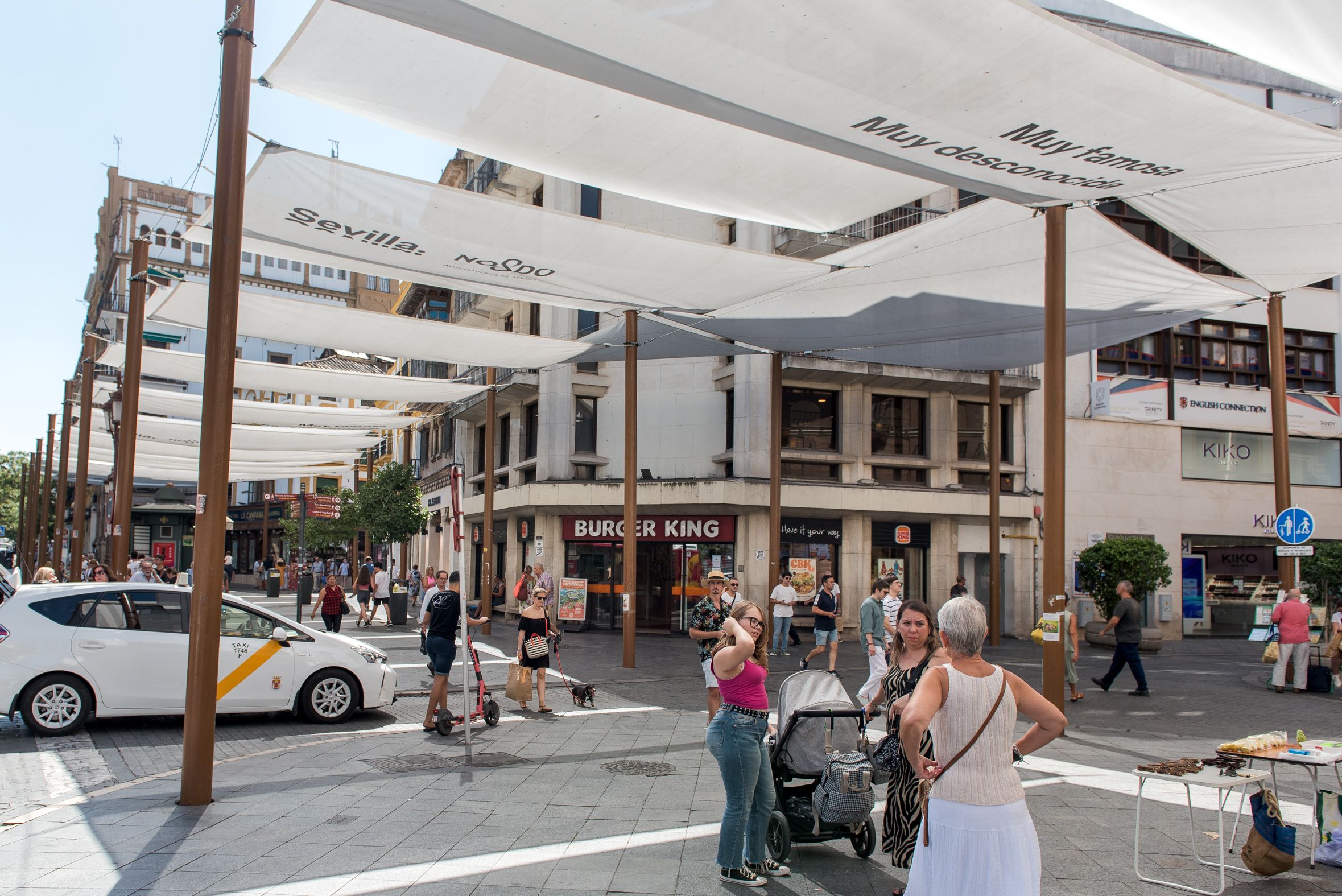 Imagen de La Campana, en el centro de Sevilla.