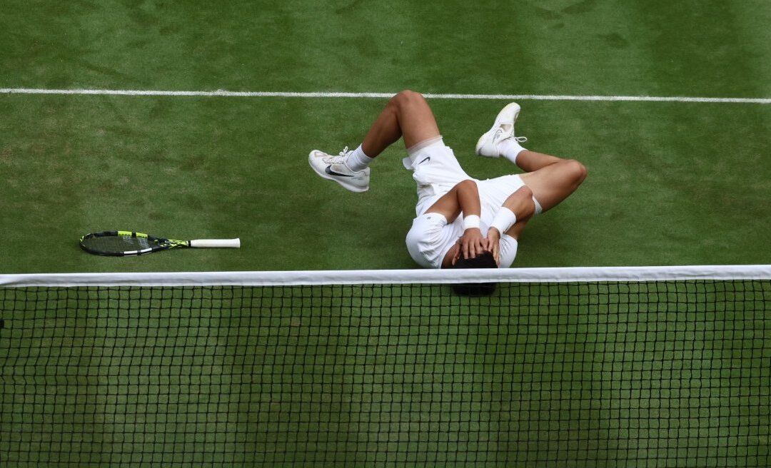 Alcaraz, emocionado tras ganar Wimbledon.