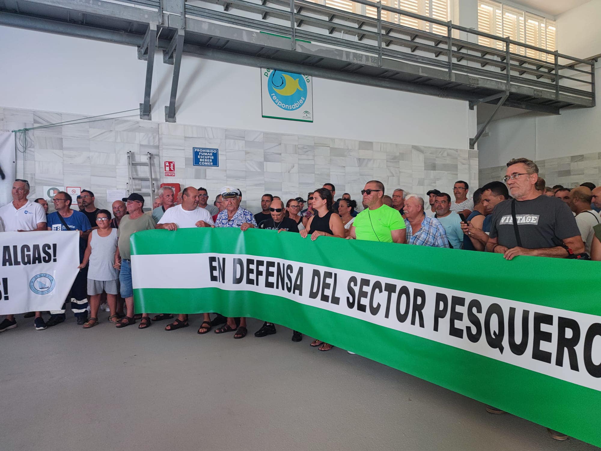 Protesta de los pescadores en el puerto de Barbate días atrás tras el fin del convenio con Marruecos.
