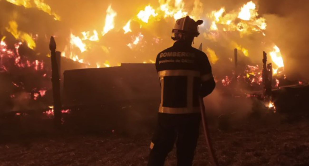 Una imagen del incendio en Puerto Real.