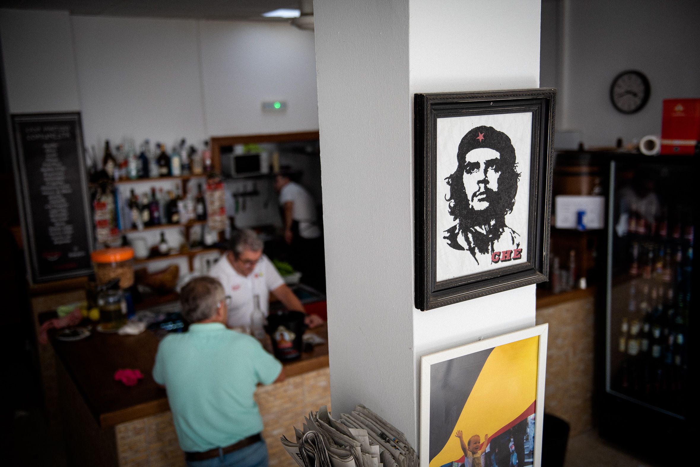 BAR DEL PARTIDO COMUNISTA 20