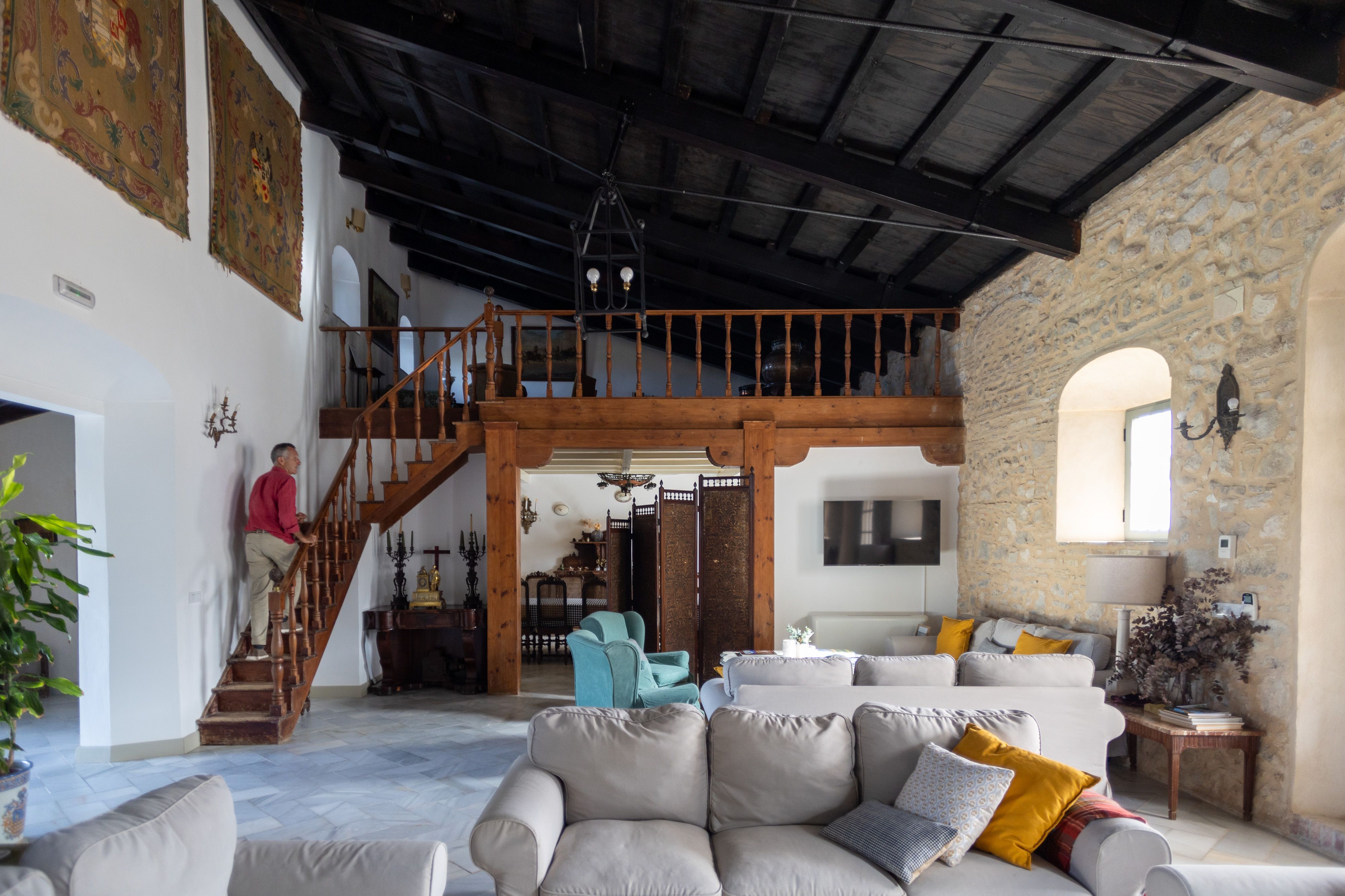 Interior de la Casa Romanito con una decoración exquisita.