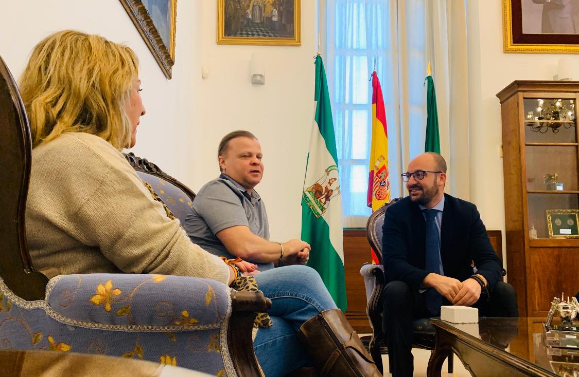 Un momento de la reunión de Beardo y los empresarios.