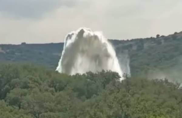 Fuga agua charco redondo