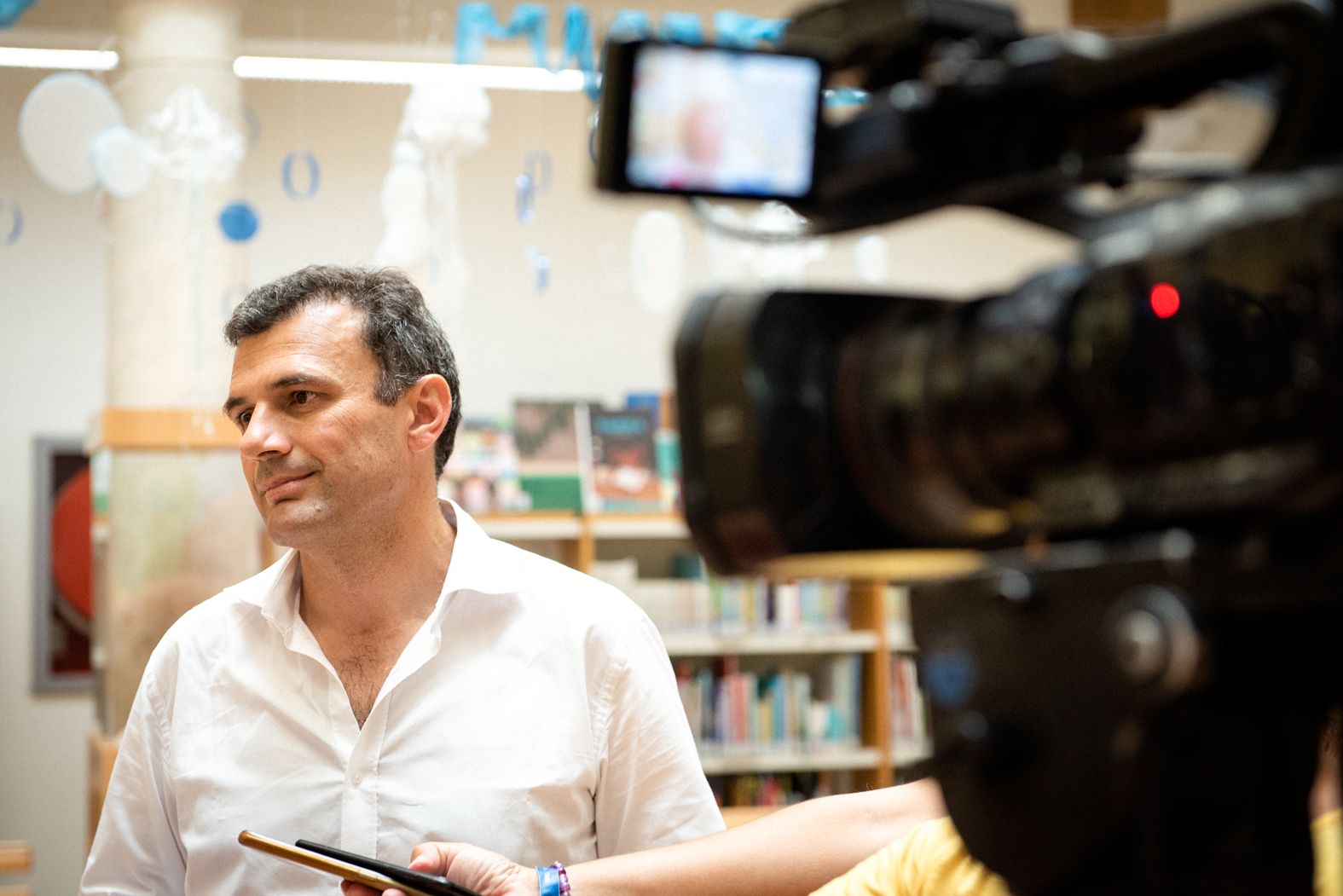 El alcalde de Cádiz, Bruno García de León, en un acto en la Biblioteca Provincial, dependiente de la Junta de Andalucía.