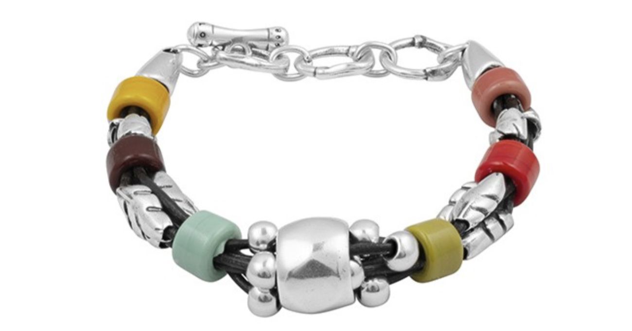 El modelo Tribal en la que destaca el colorido de sus elementos. 