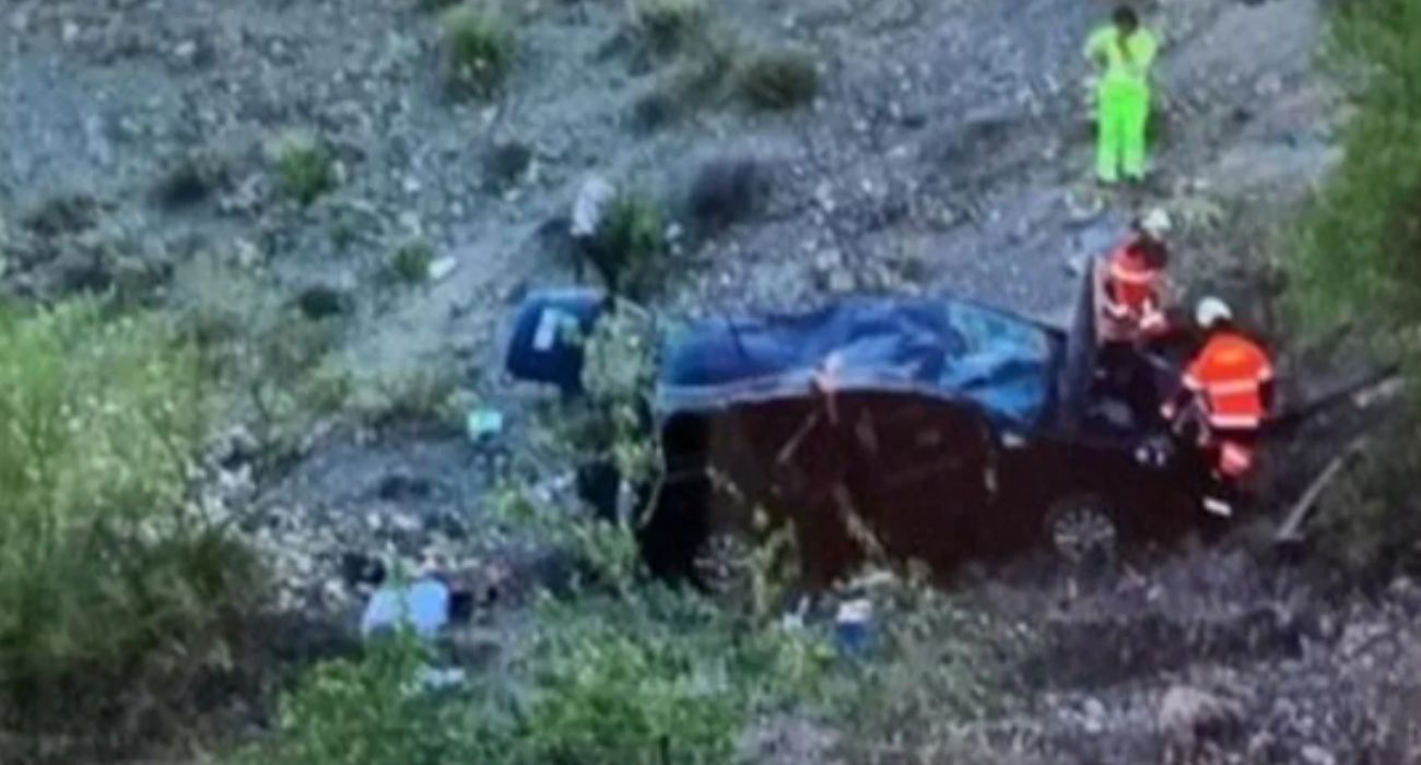 Una imagen del accidente facilitada por Bomberos de Guadix.