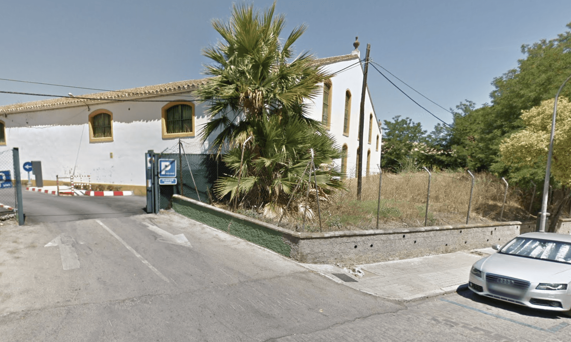 Conjunto bodeguero que será transformado en viviendas. FOTO: GOOGLE MAPS