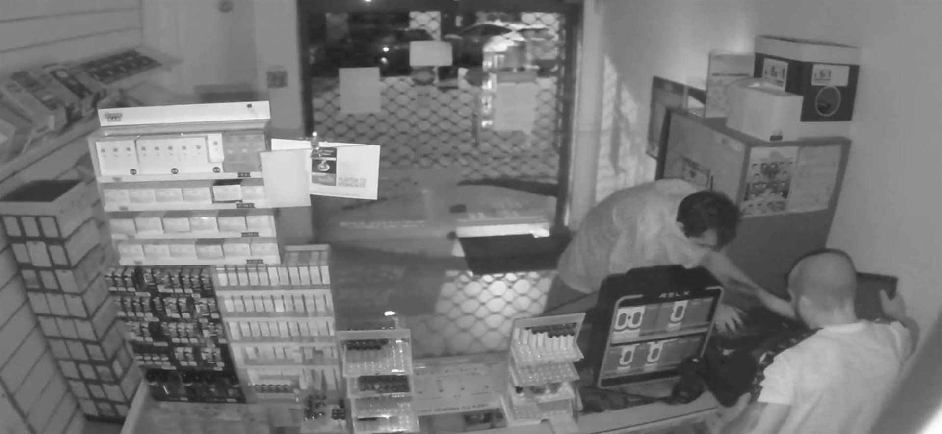 Uno de los comercios del centro de Jerez donde atracaron. POLICÍA NACIONAL