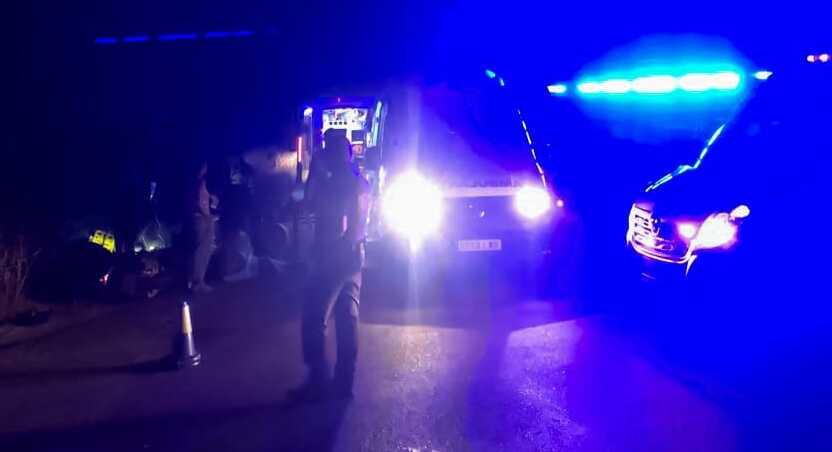La actuación policial tras el accidente entre ambas motos en Conil.