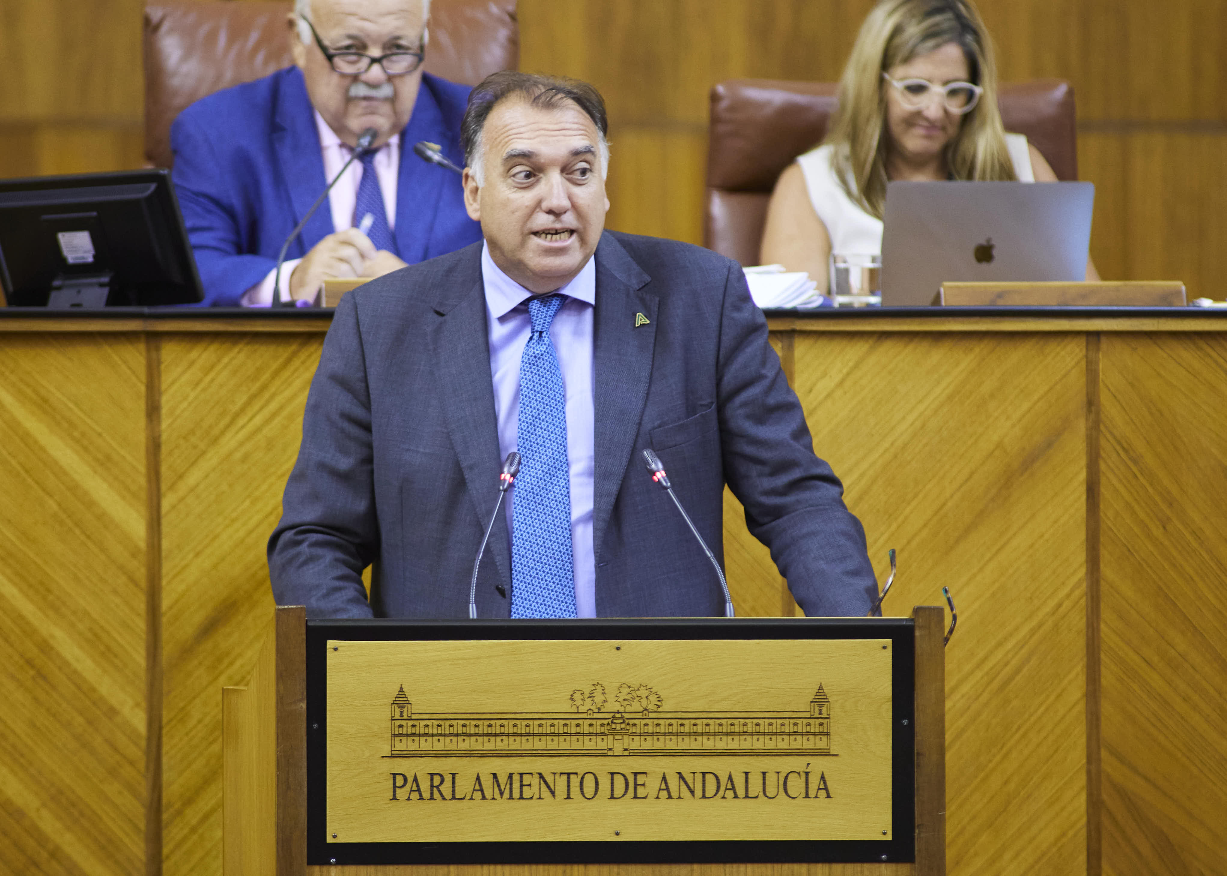 Arturo Bernal, consejero de Turismo, Cultura y Deporte. La oposición critica su labor.