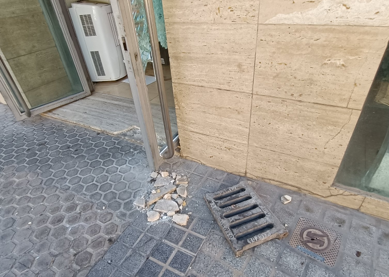 Arma con la que robaron en la farmacia en el centro de Sevilla. TWITTER