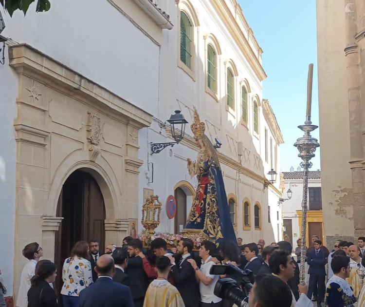 La Estrella ante el convento de Las Mínimas frente a San Marcos.