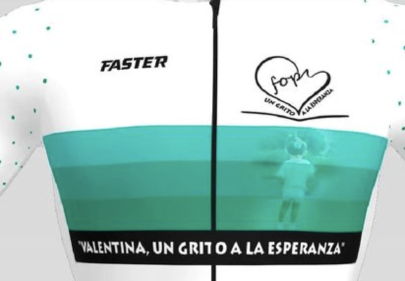 Maillots y camisetas a favor de Valentina que sufre una enfermedad catalogada como rara. En la imagen, el maillot diseñado para la causa.