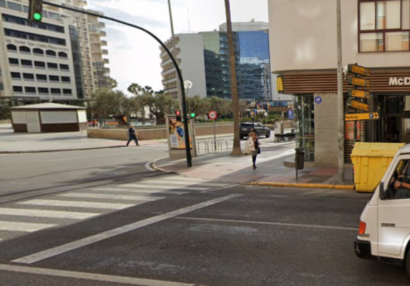 Lugar donde fue atropellado el perro en Cádiz.