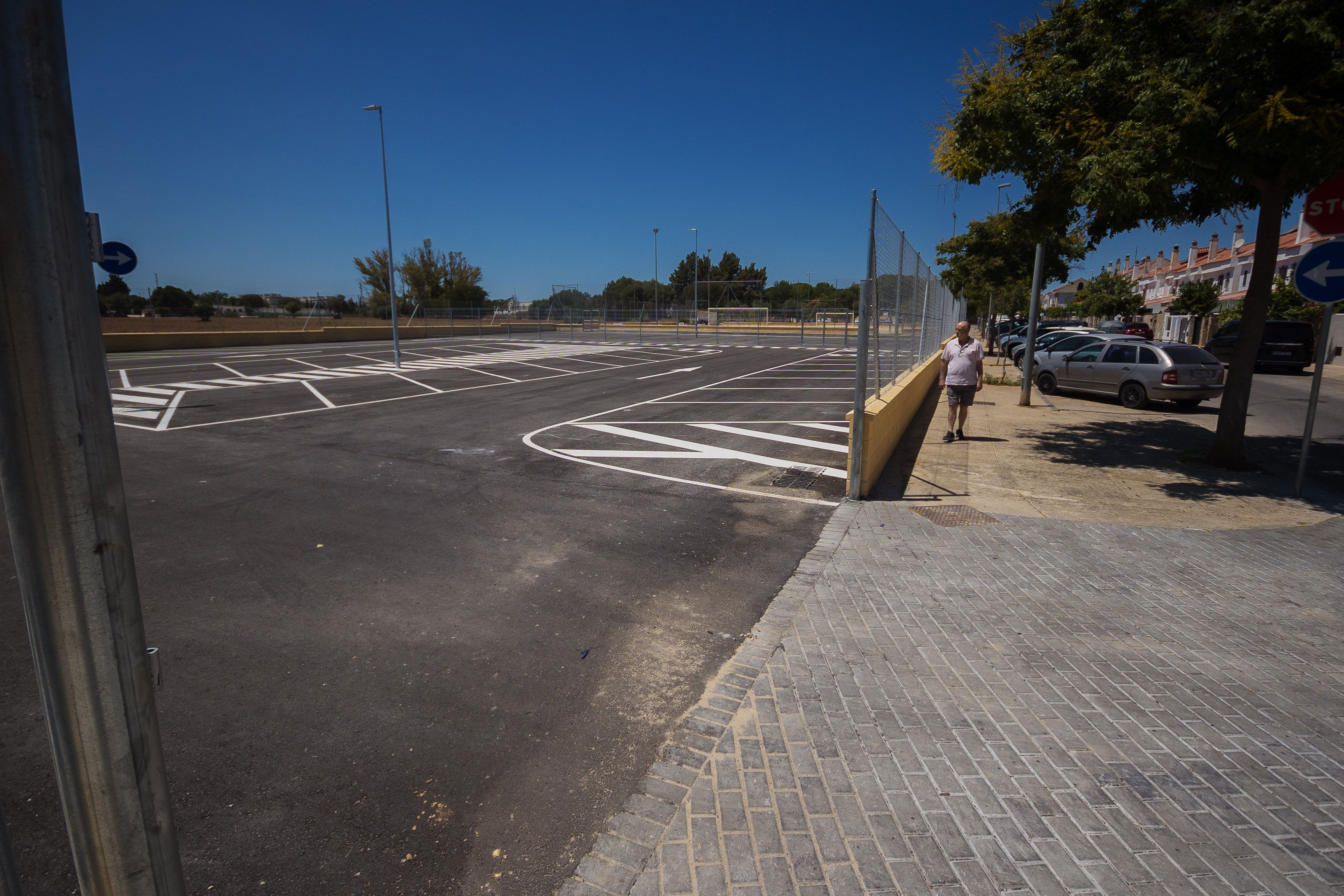 Espacio que ocupaba la puerta de acceso al espacio, que ha sido retirada.     MANU GARCÍA