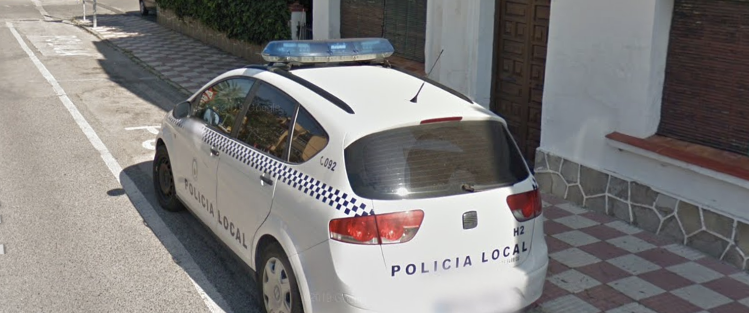 Un coche de la Policía Local de Los Barrios.
