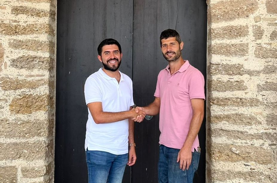 Los delegados de Cultura de Chipiona y Sanlúcar tras la reunión celebrada en la primera localidad.