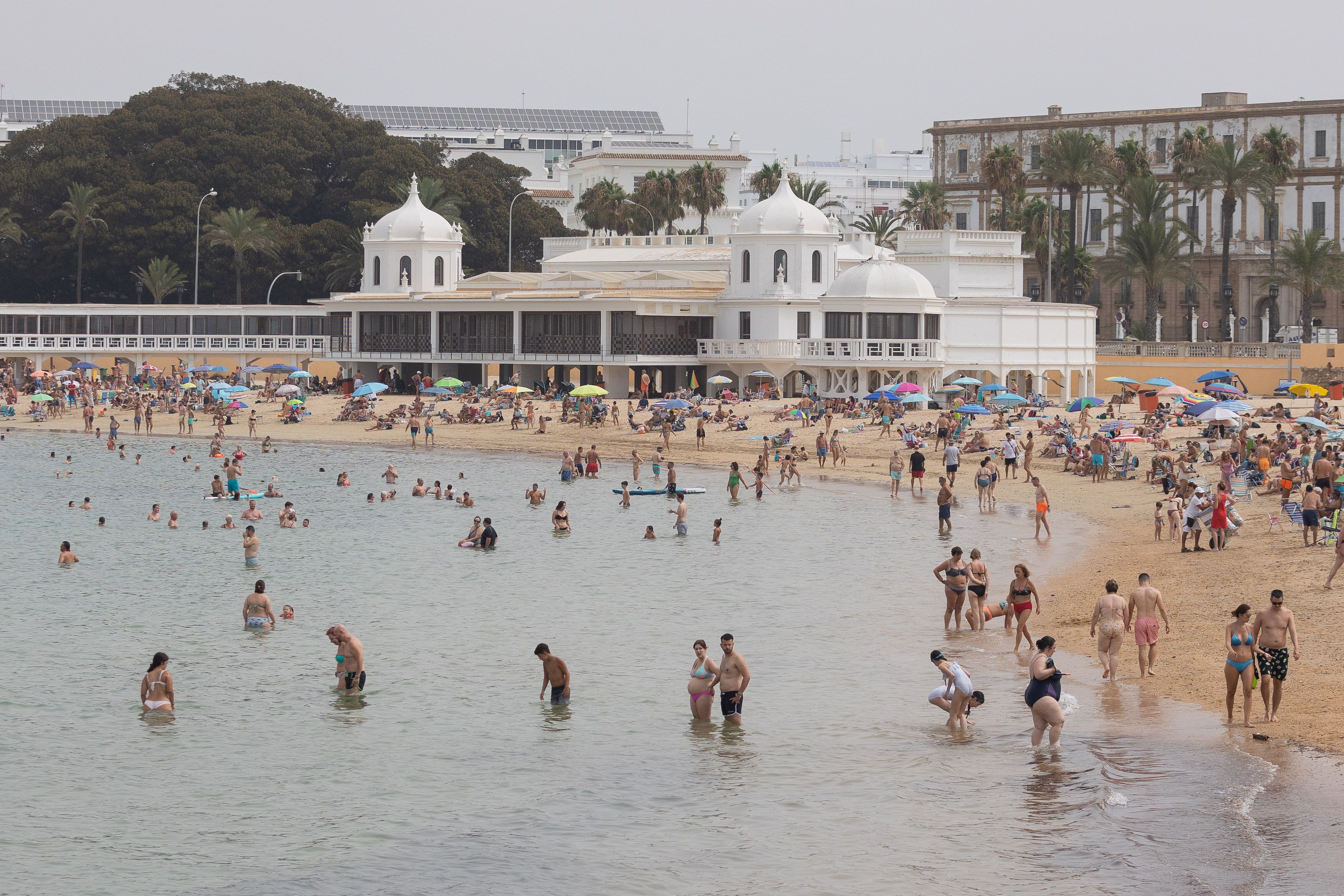 La playa de la Caleta, en Cádiz capital, el pasado verano.
