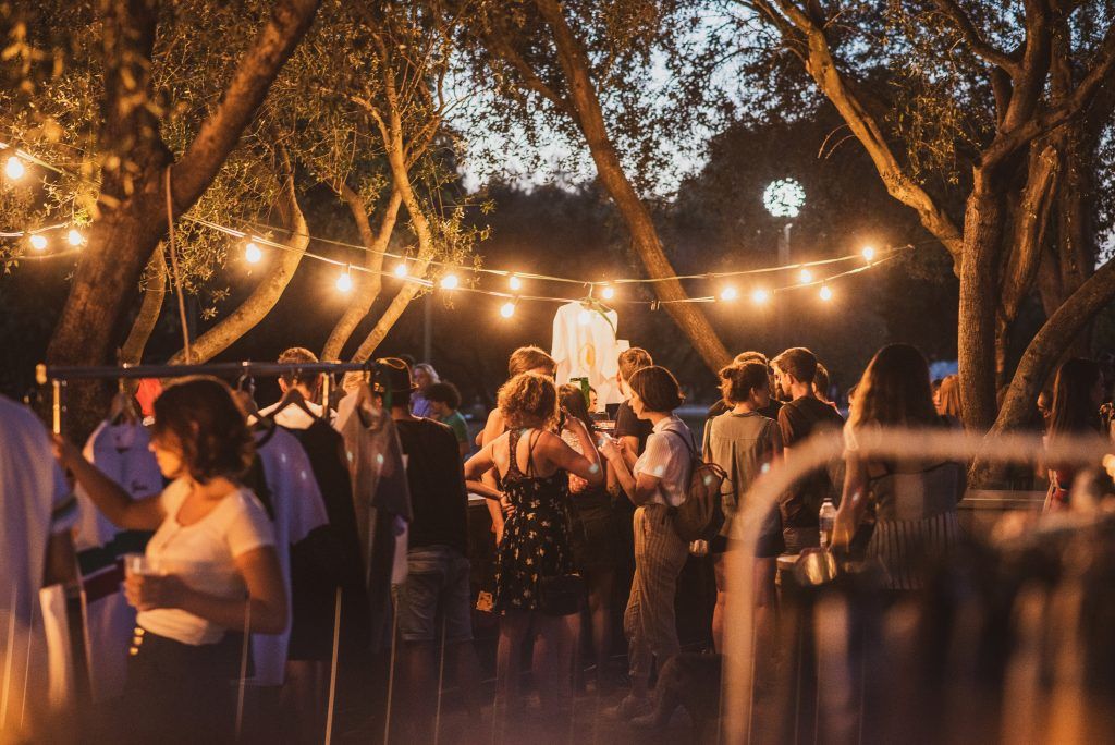 Este municipio de Cádiz celebra 'In the Park', una fiesta familiar con artesanía, comida y música. Imagen de una edición del evento, publicada en su página oficial.