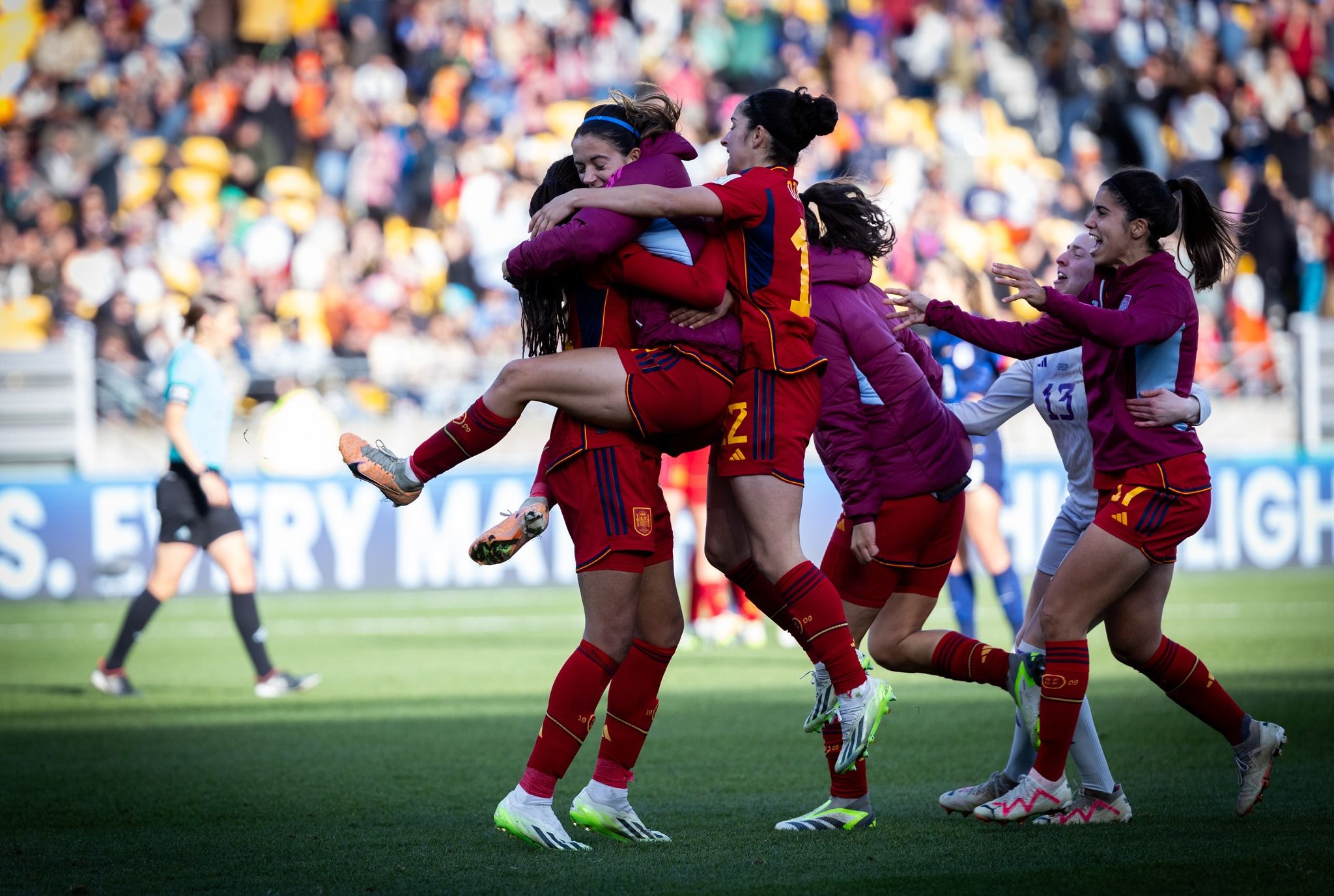 Celebración de las jugadoras tras pasar a semifinales. SELECCIONESPAÑOLA
