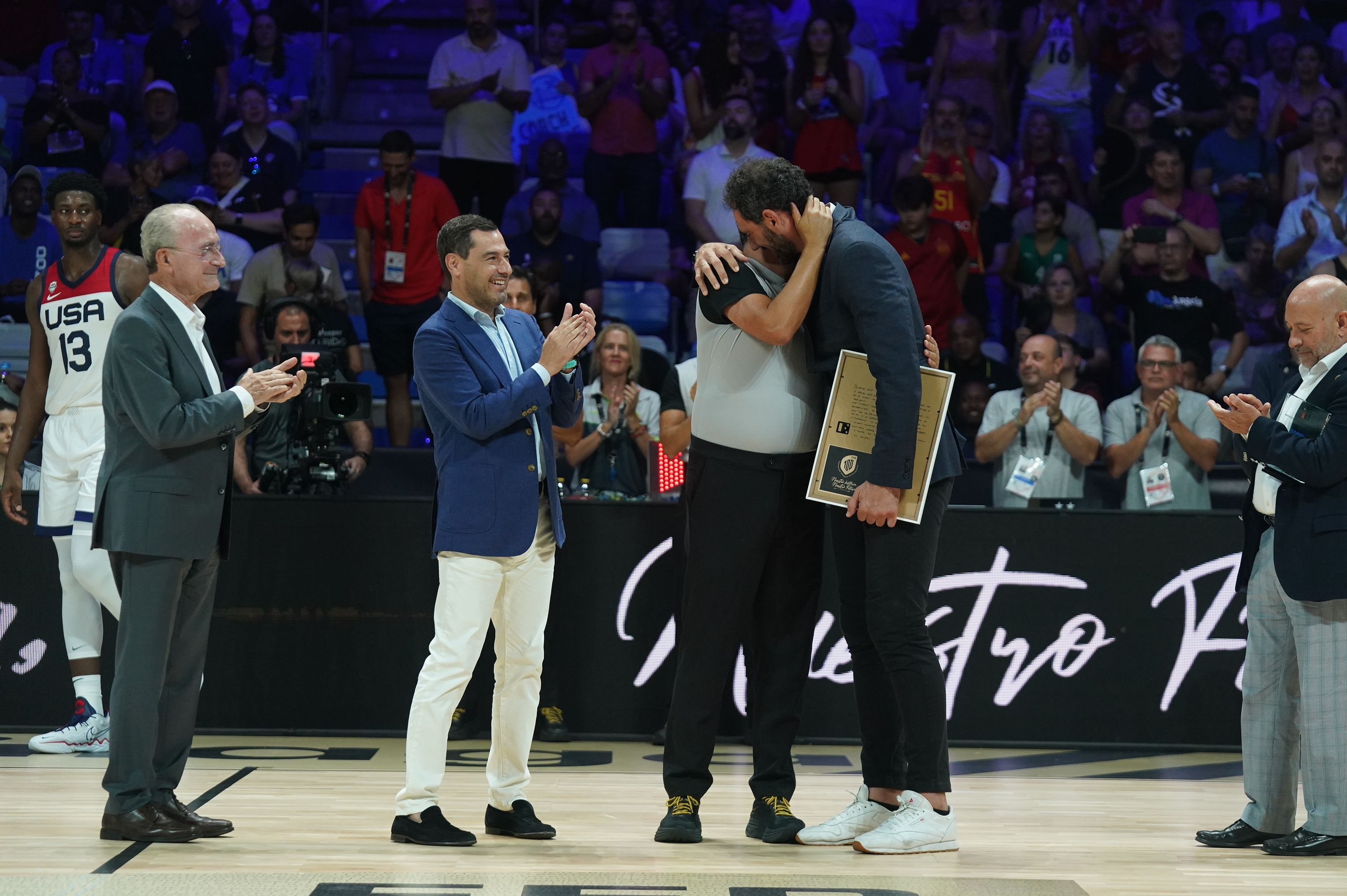 Moreno en el partido de 'basket' en Málaga