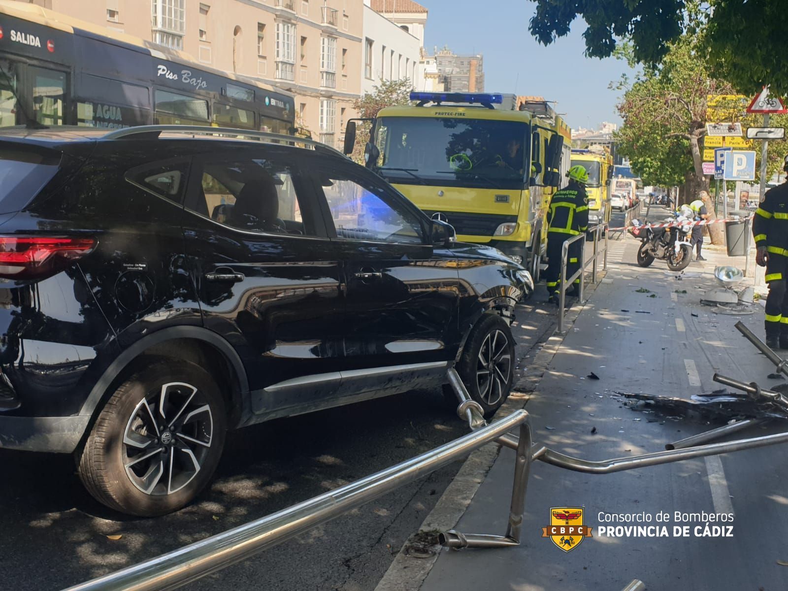 El accidente en la cuesta de Las Calesas, esta mañana en Cádiz
