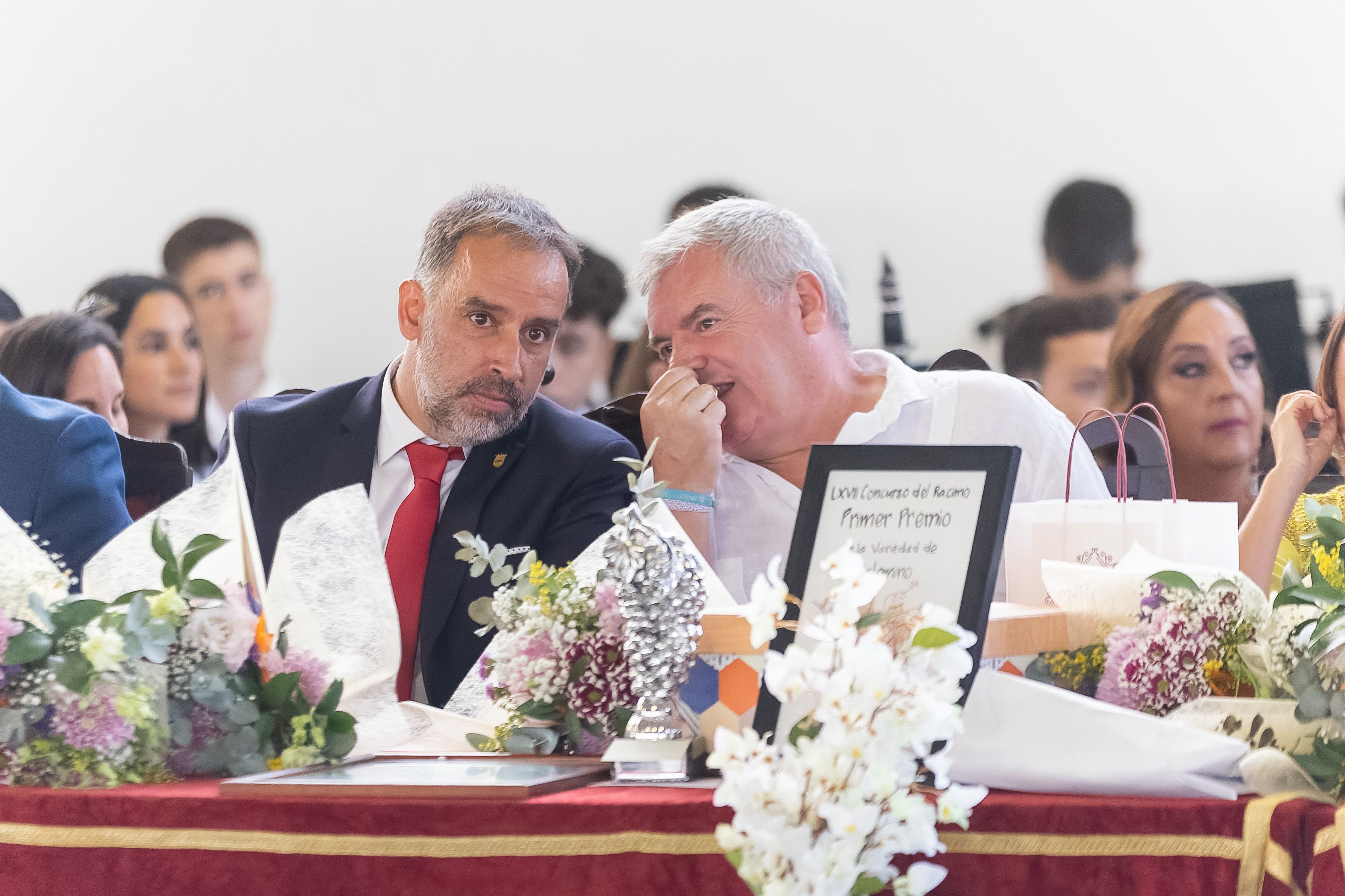 Entrega del racimo de oro en la feria de Trebujena 2023