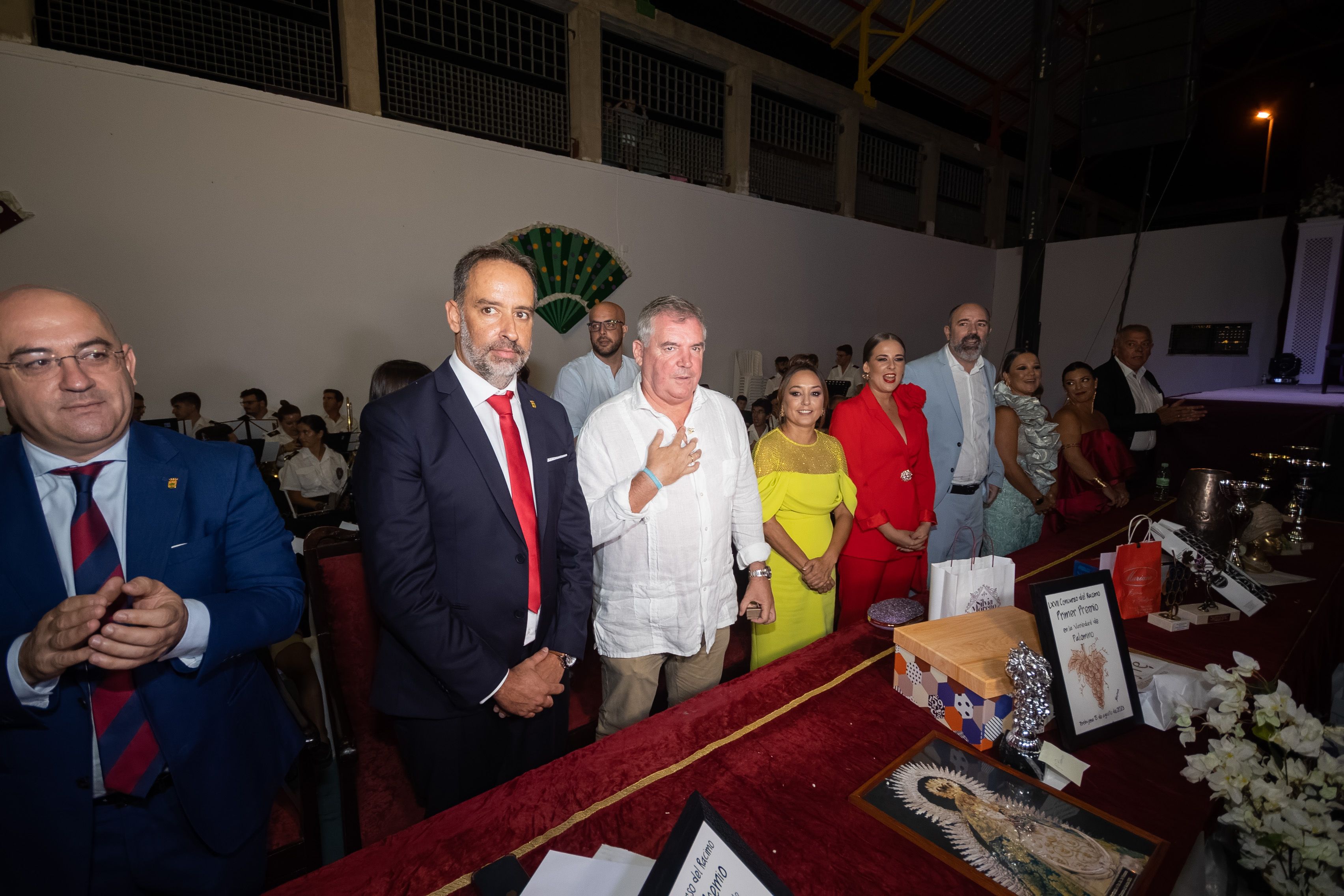 Entrega del racimo de oro en la feria de Trebujena 2023
