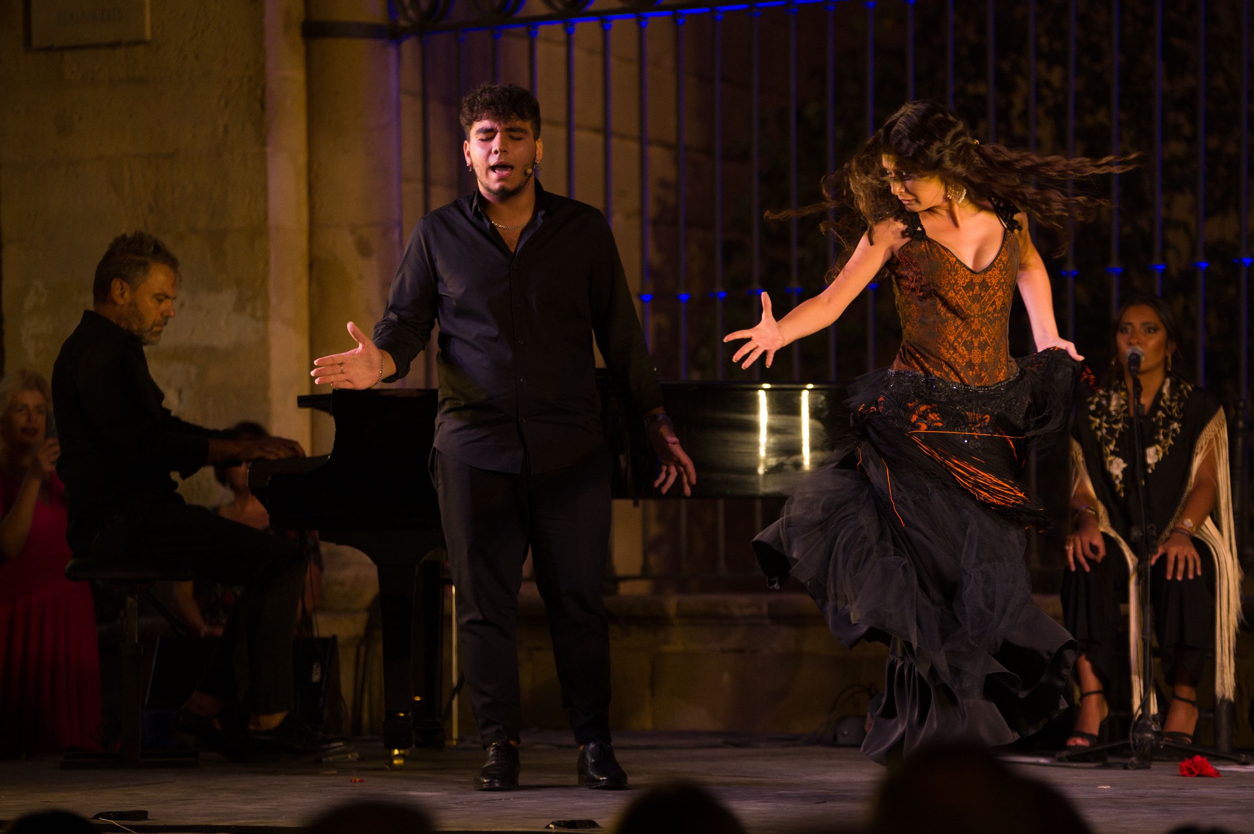La Compañía de Jóvenes Flamencos de Jerez abre la Fiesta de la Bulería bailando a Lola Flores