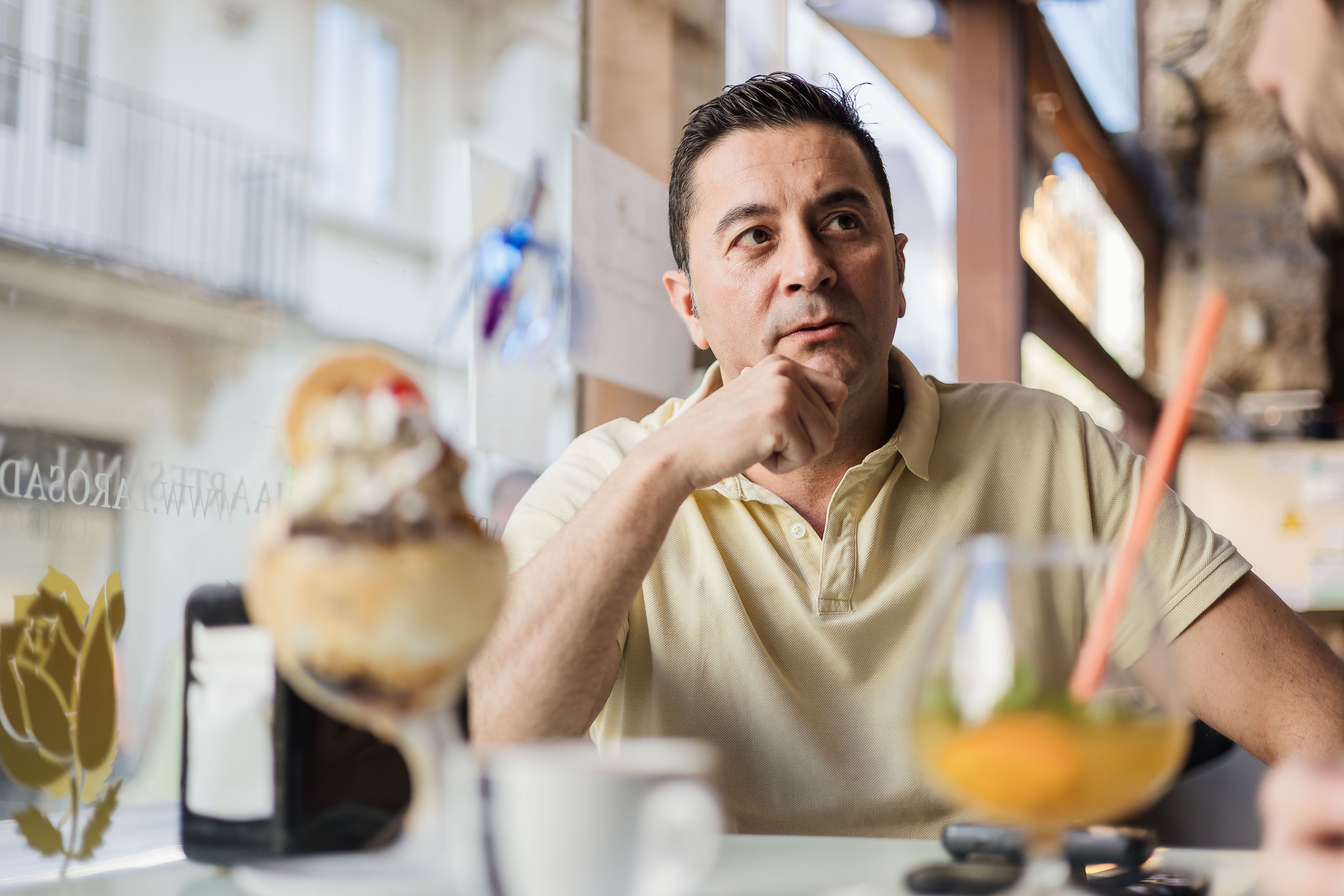 Daniel Jiménez conversa con lavozdelsur.es sobre su trayectoria como pastelero y heladero.