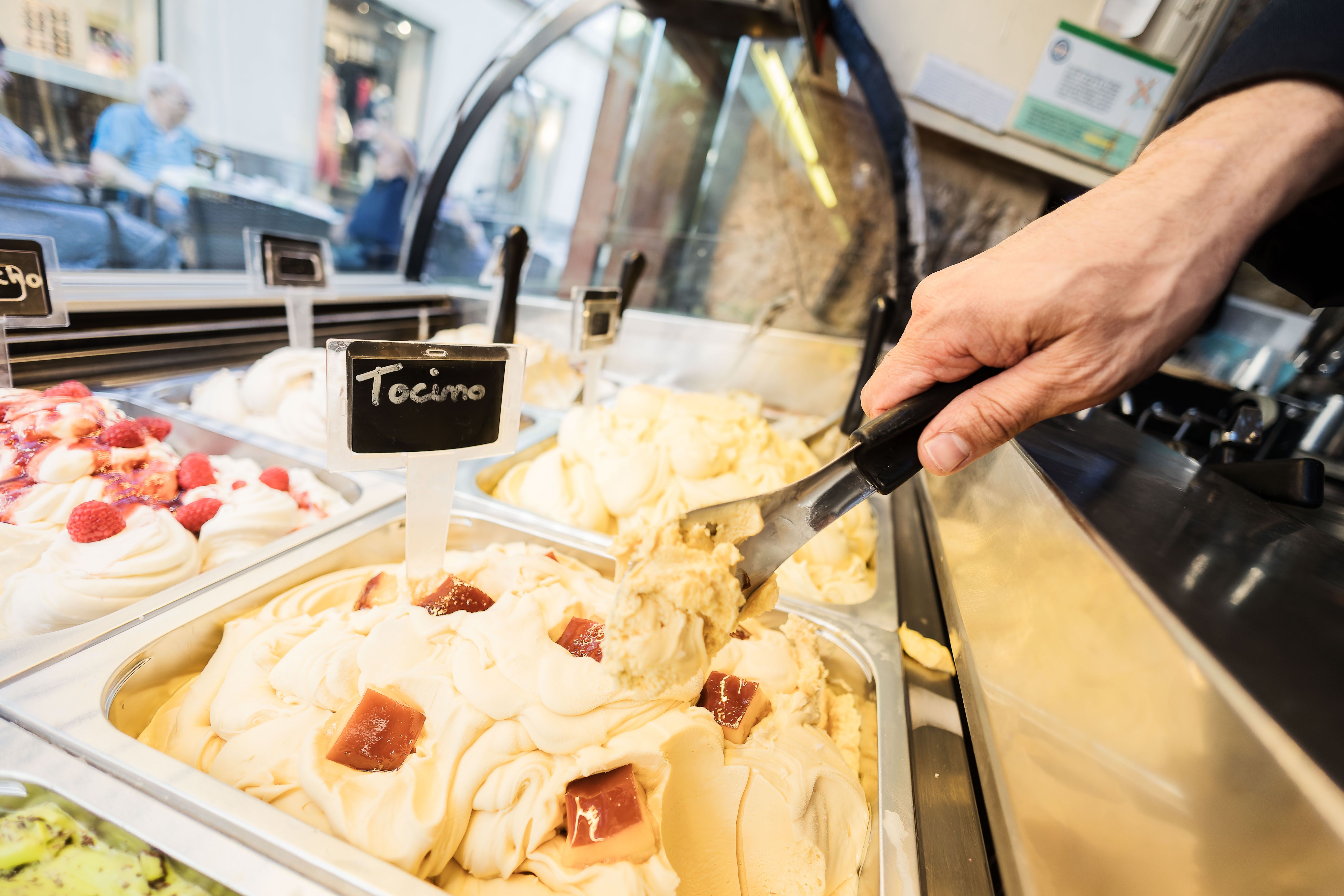 El helado de tocino de cielo de la Rosa de Oro, una de sus especialidades.