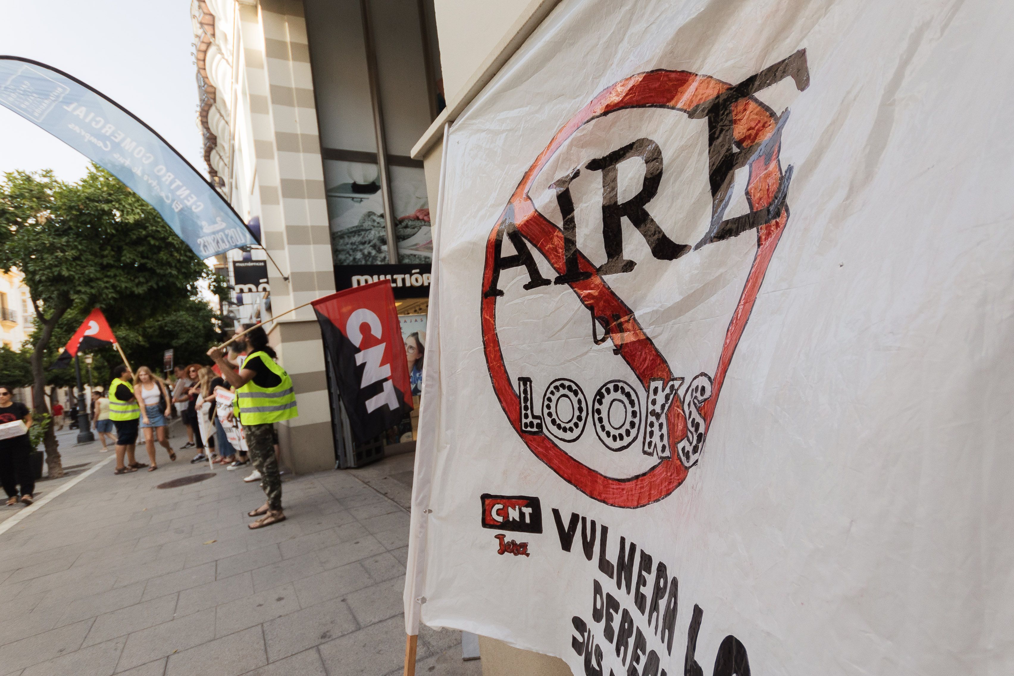 Concentración en el centro comercial Los Cisnes. 