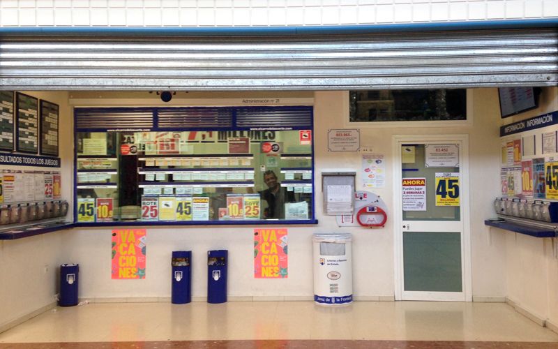 Administración de Loterías del Centro Comercial Carrefour Norte de Jerez en una imagen de archivo. FOTO: CARREFOUR