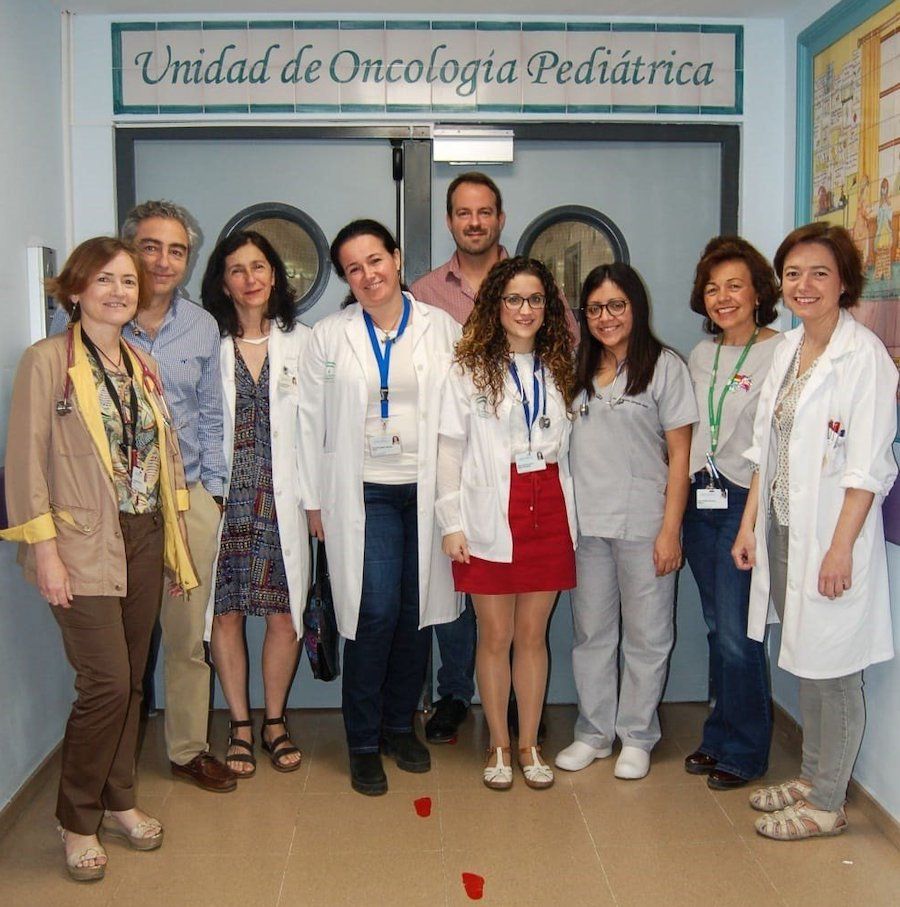 El equipo de Oncología Pediátrica del Hospital Virgen del Rocío.