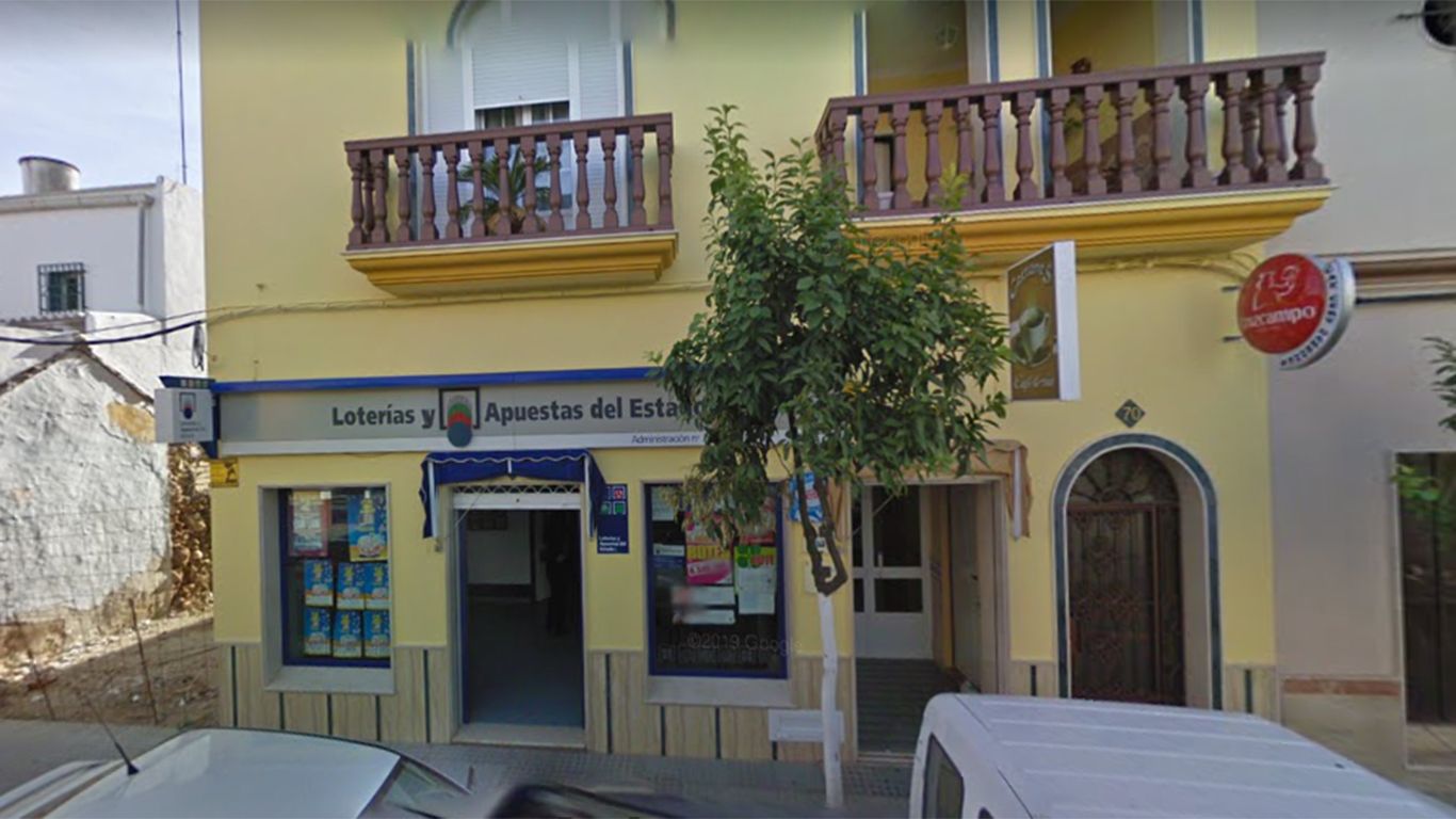 Administración de lotería número 2 de Puerto Serrano.