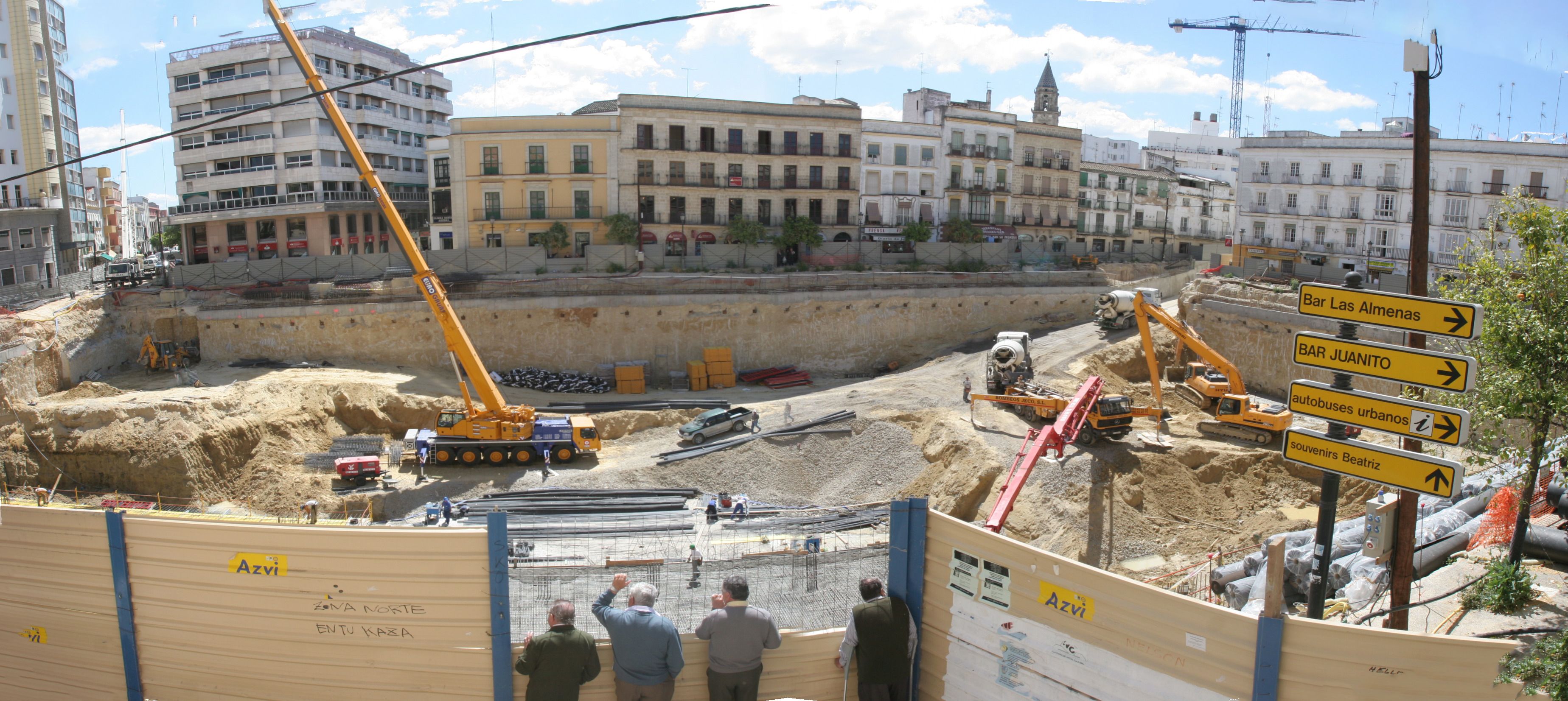 Obras de remodelación de la plaza del Arenal y su aparcamiento.