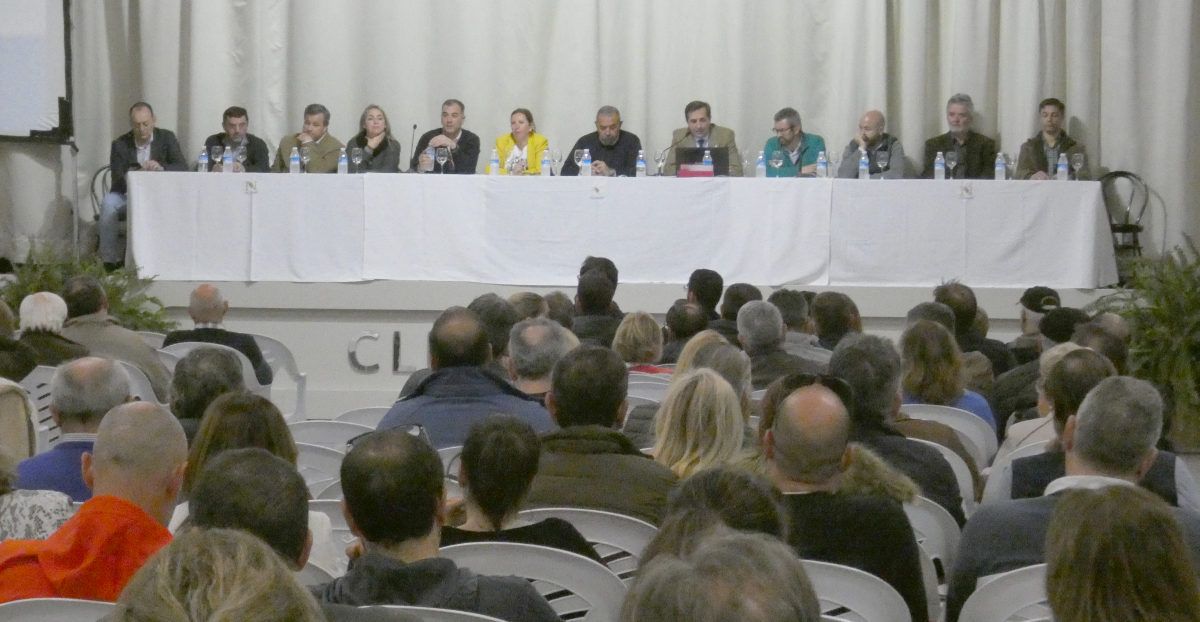 Un momento de la pasada adamblea del Club Nazaret.