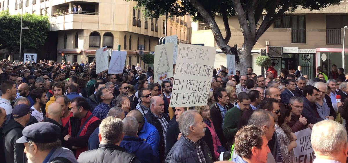 Una protesta agraria en Almería. FOTO: COEXPHAL