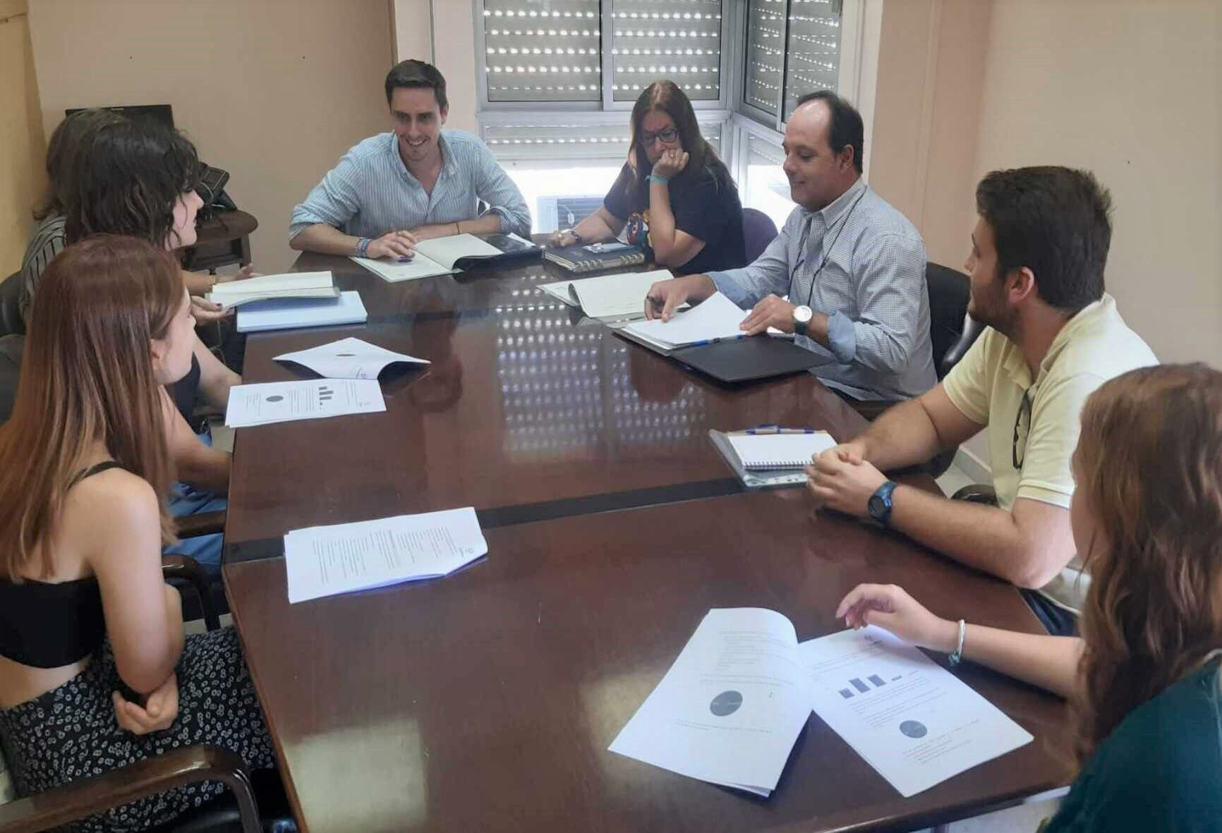 Reunión de Jaime Espinar, teniente de alcaldesa de Servicios Públicos y Medio Ambiente, con 'Greenteam' Jerez