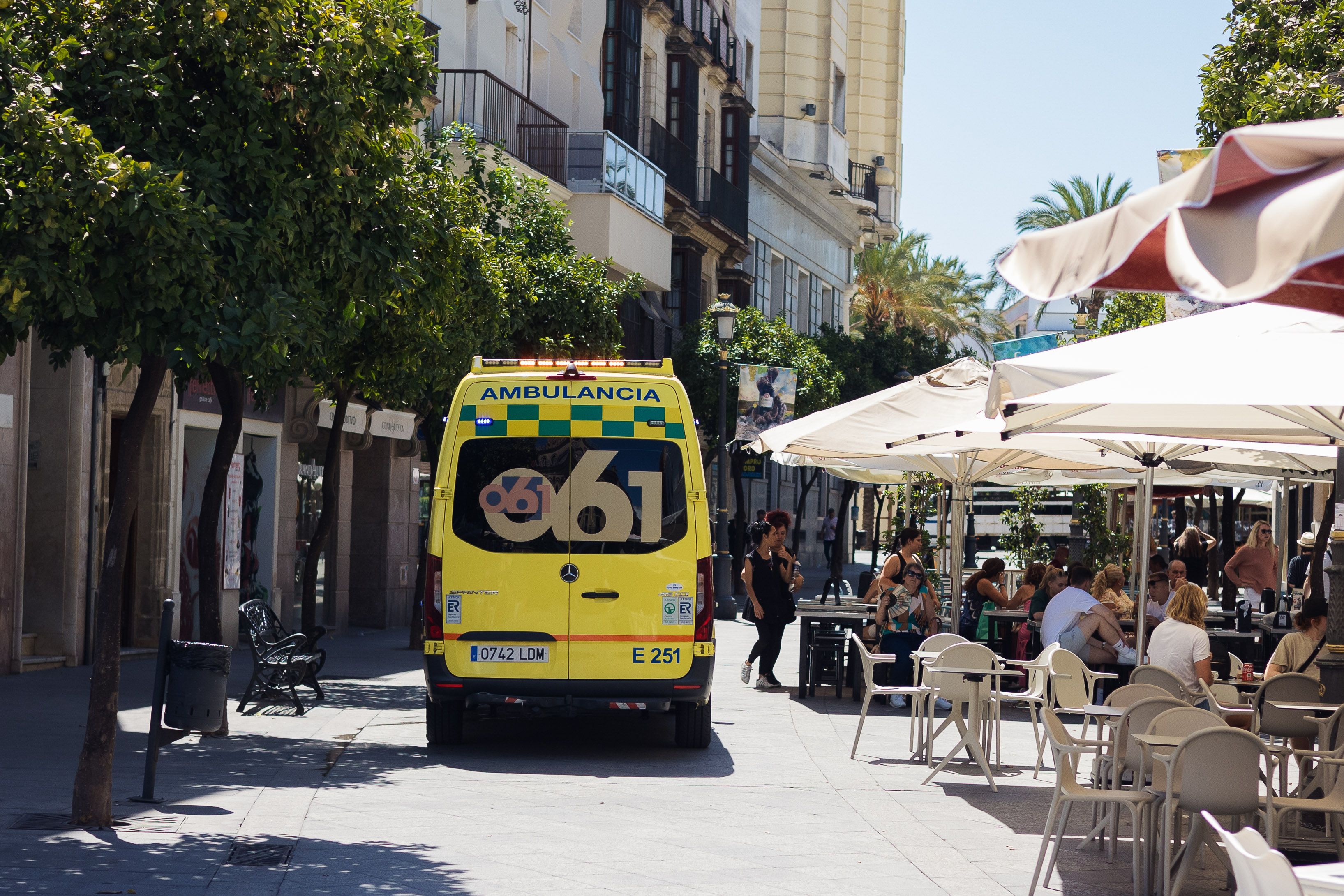 Un servicio de emergencias en el centro de Jerez, en una imagen de archivo.