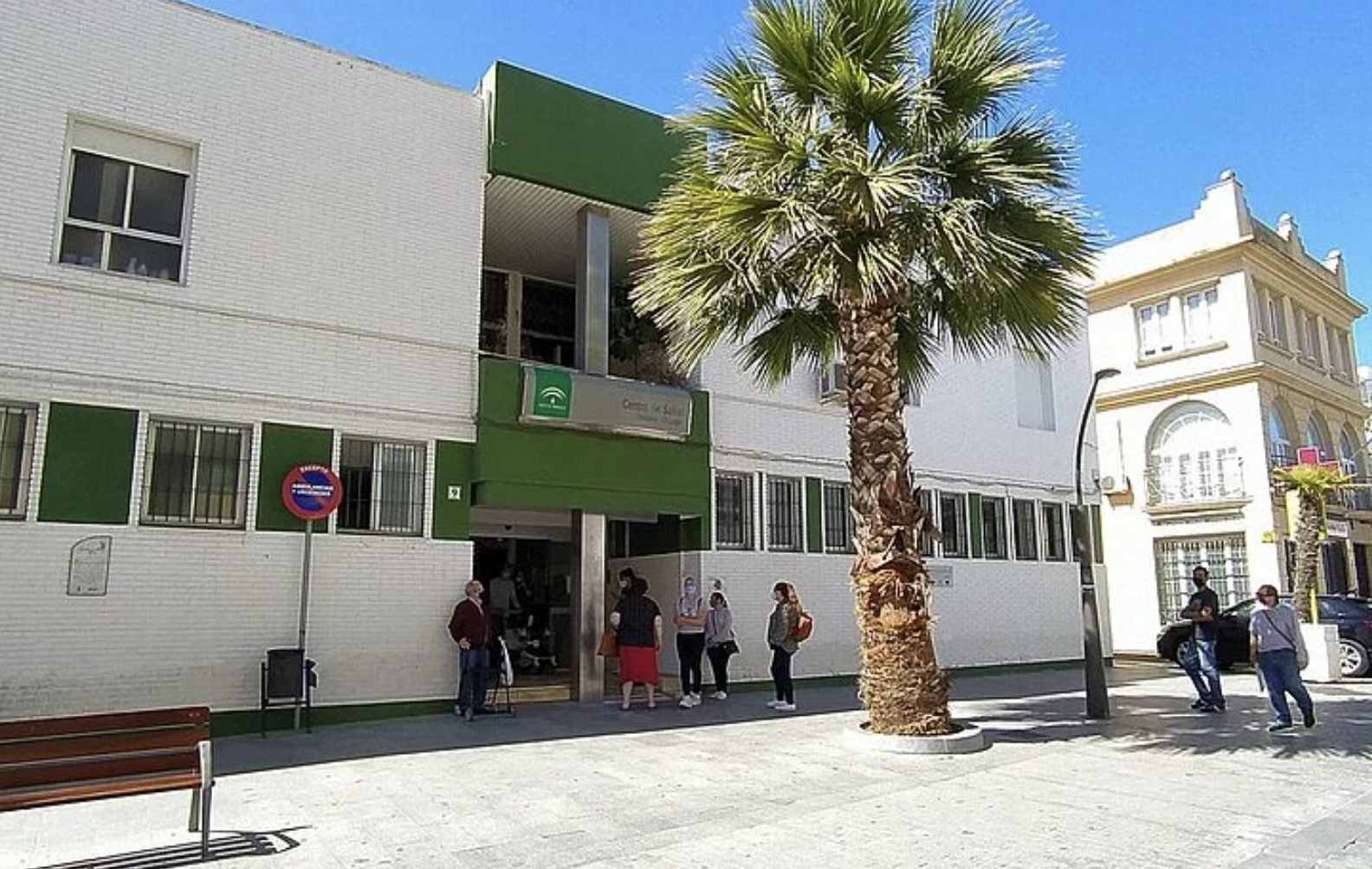 Centro de salud El Lugar, en Chiclana, en una imagen de Google Maps. Centro de salud El Lugar, en Chiclana, en una imagen de Google Maps.